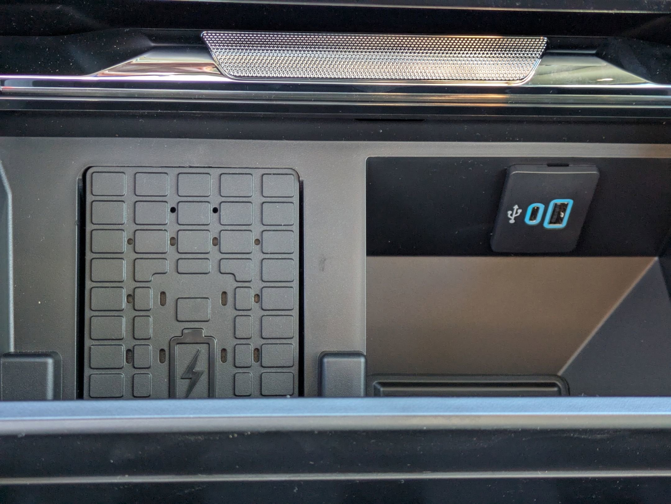 2025 Ford Super Duty F-350 SRW F-350® Lariat®