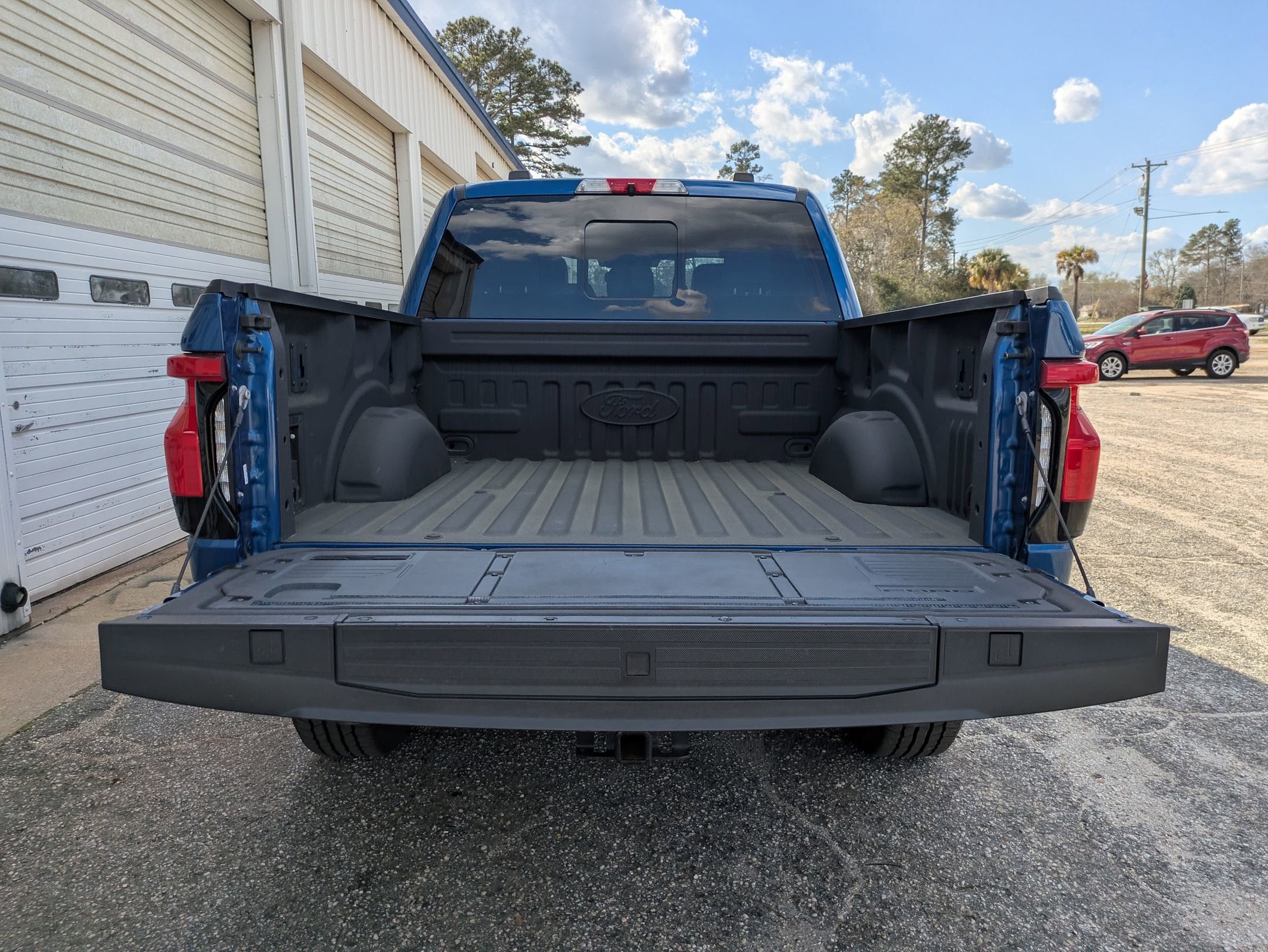 2022 Ford F-150 Lightning LARIAT