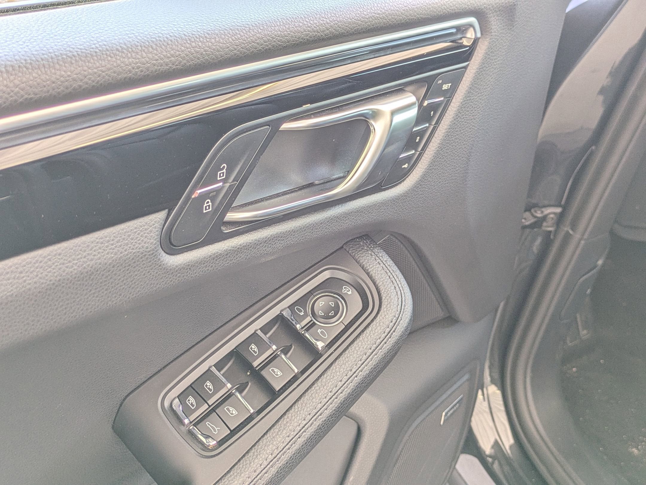 2024 Porsche Macan T