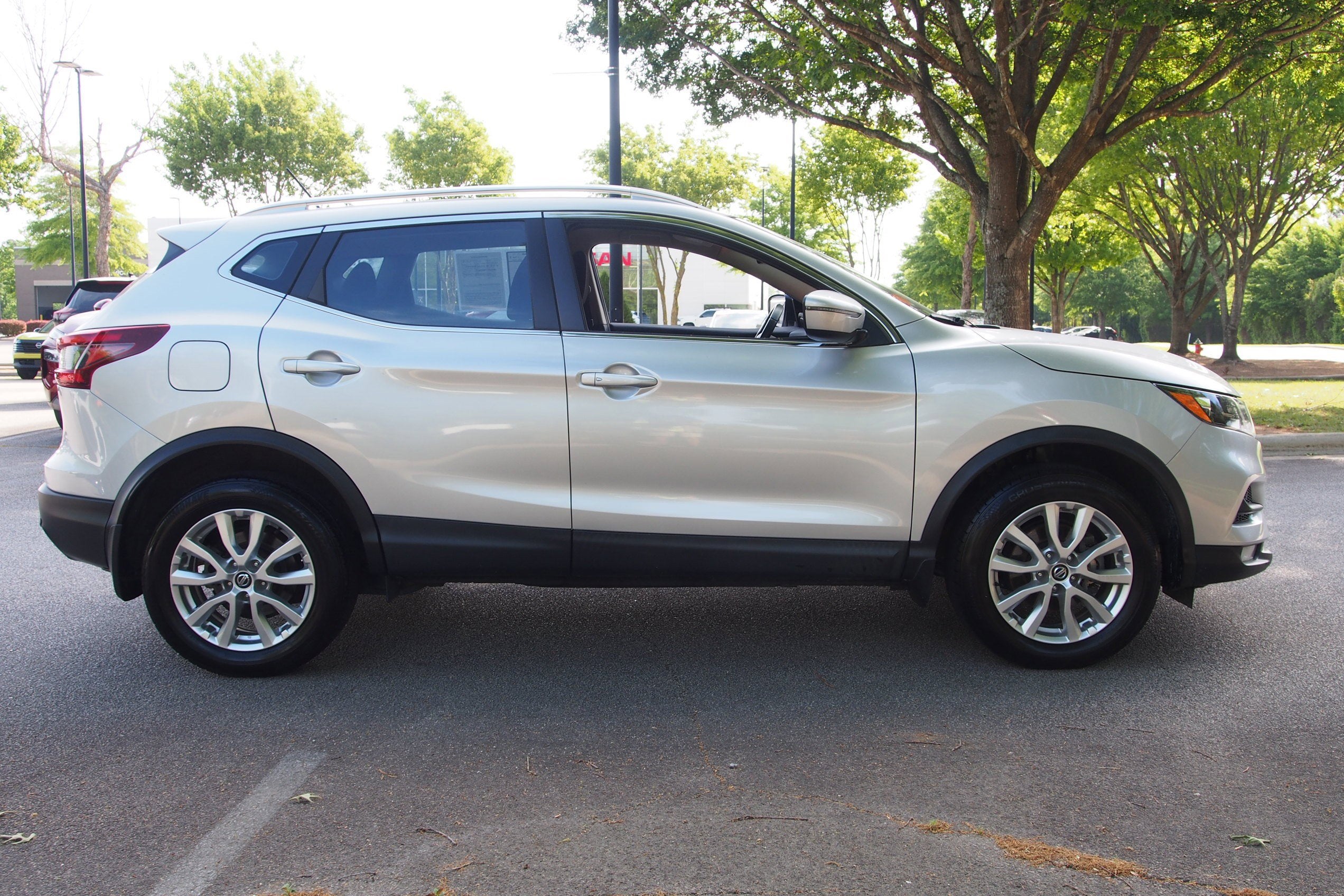 2021 Nissan Rogue Sport SV