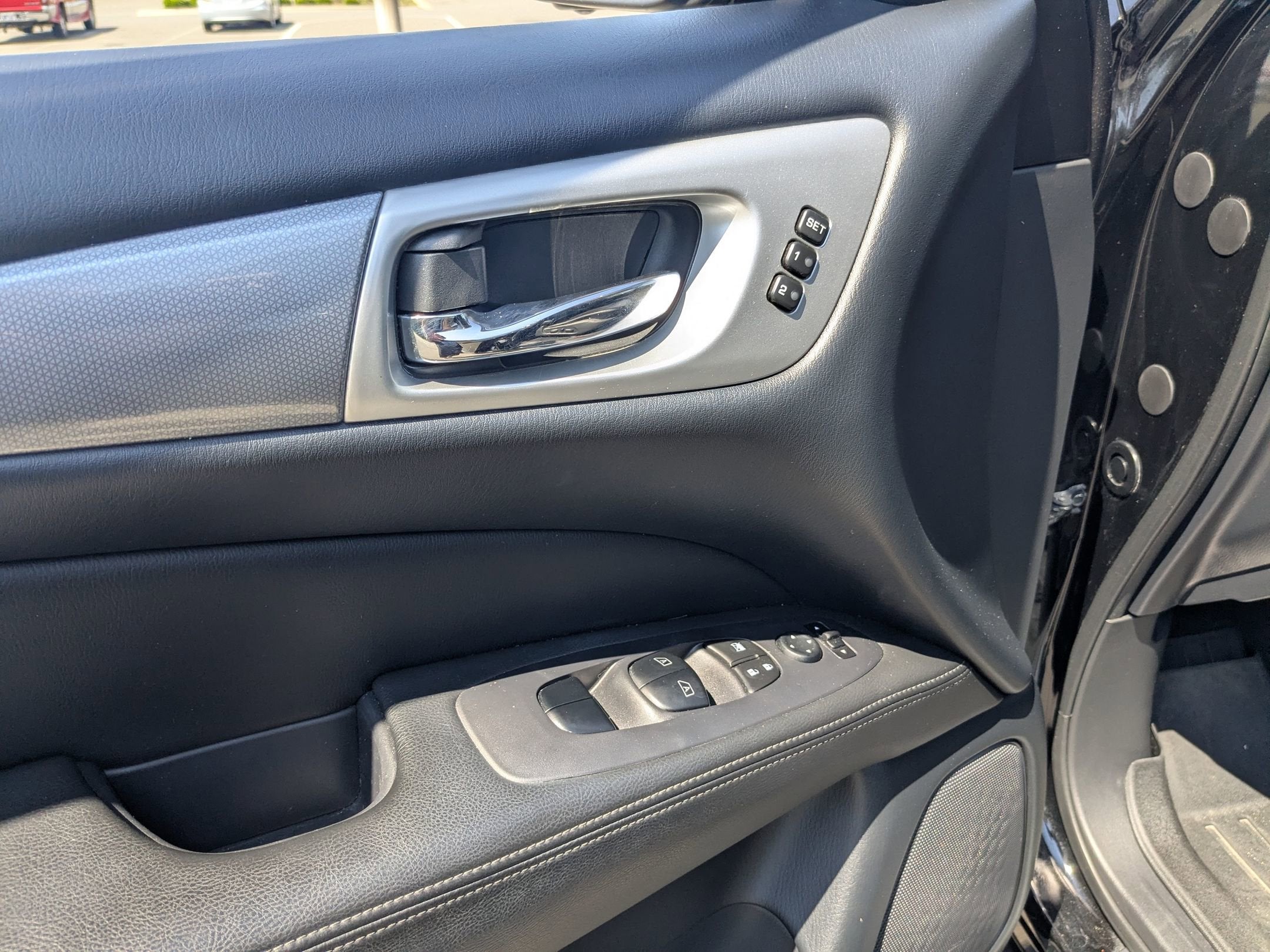 2019 Nissan Pathfinder SL
