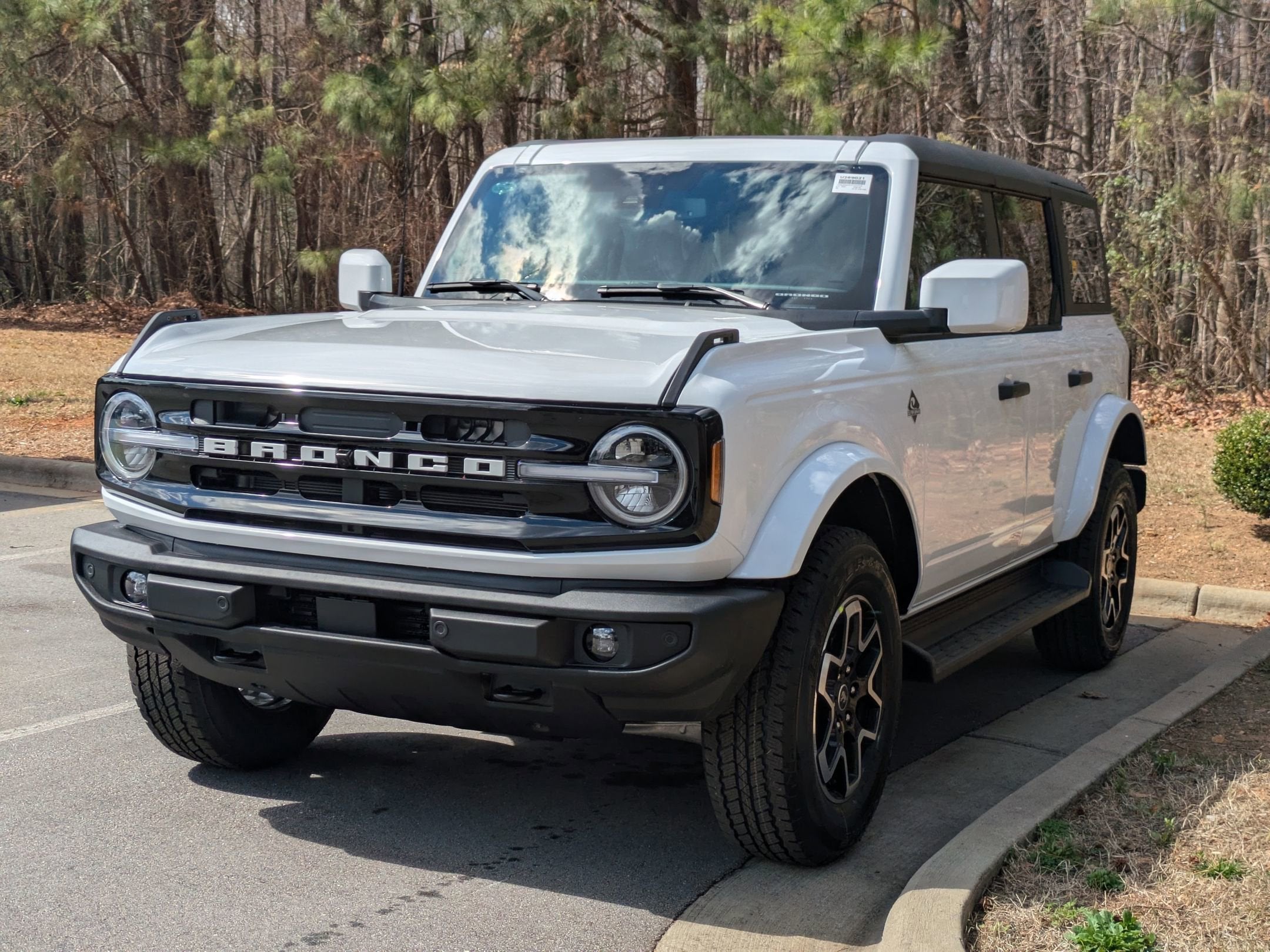 2026 Ford Bronco Outer Banks