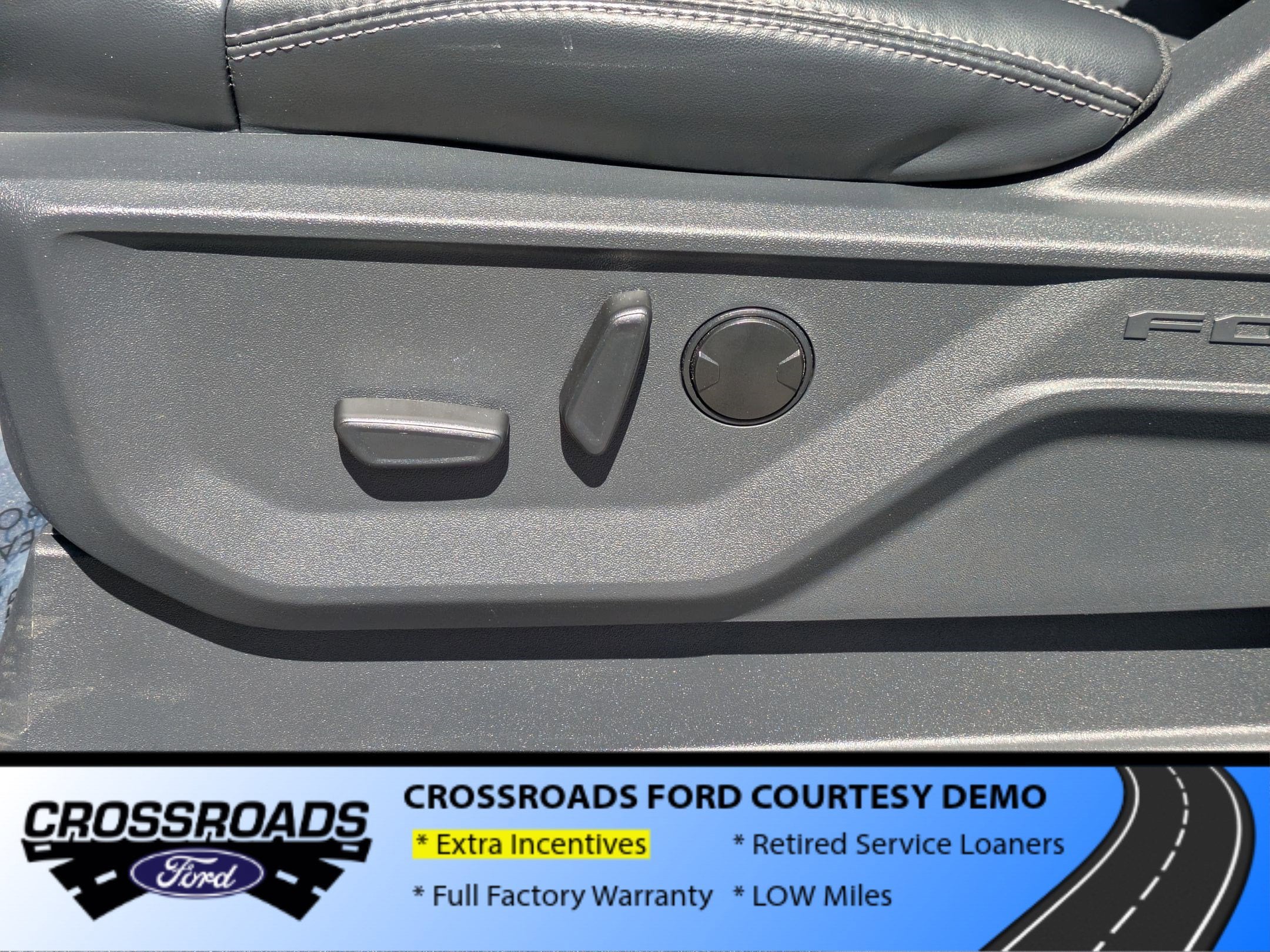 2025 Ford Expedition Platinum - Crossroads Courtesy Demo