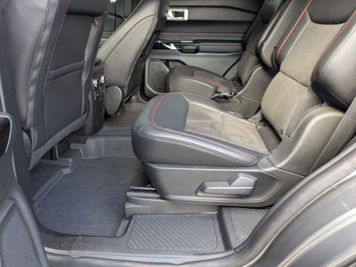2024 Ford Explorer ST-Line