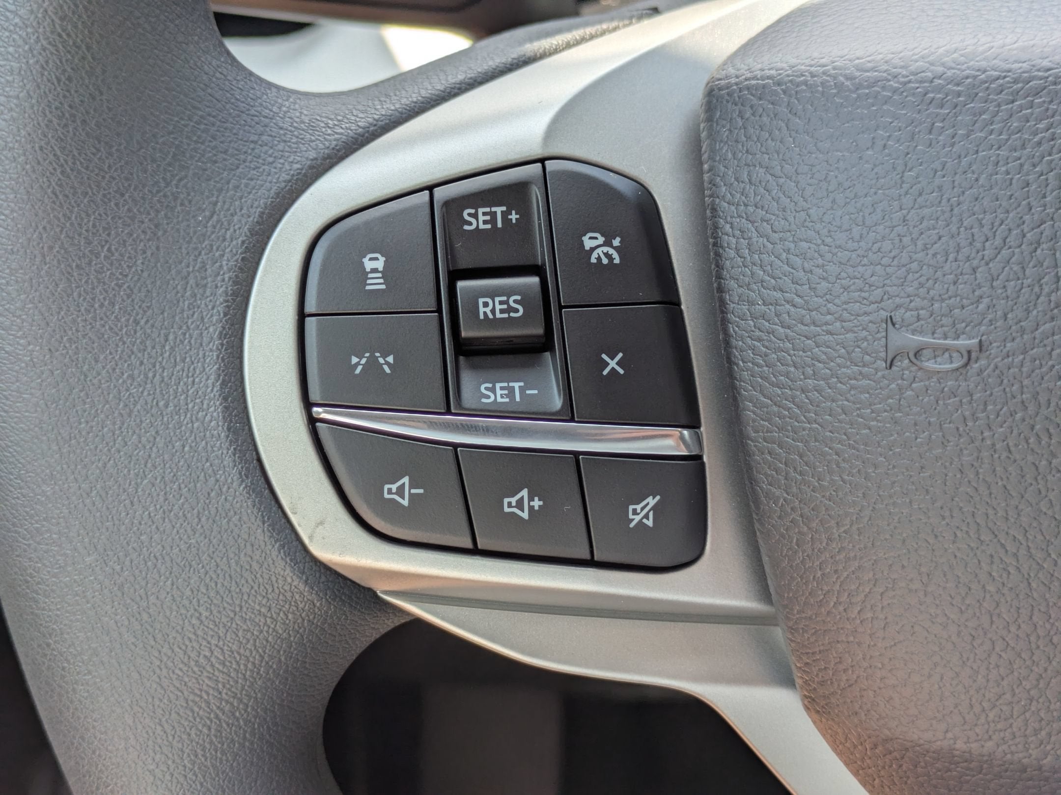 2026 Ford Explorer Active w/100A Pkg