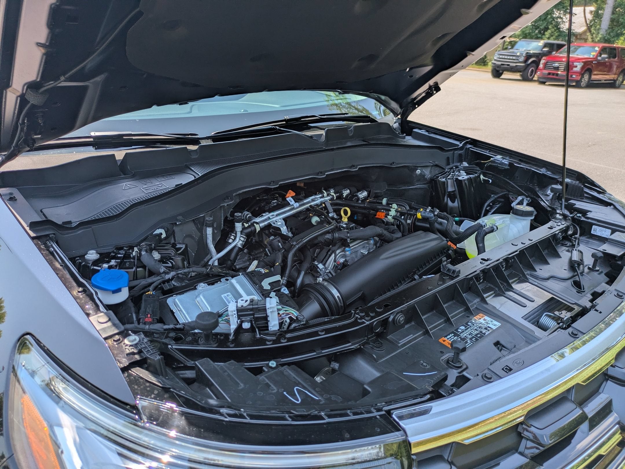 2026 Ford Explorer Active w/200A Pkg