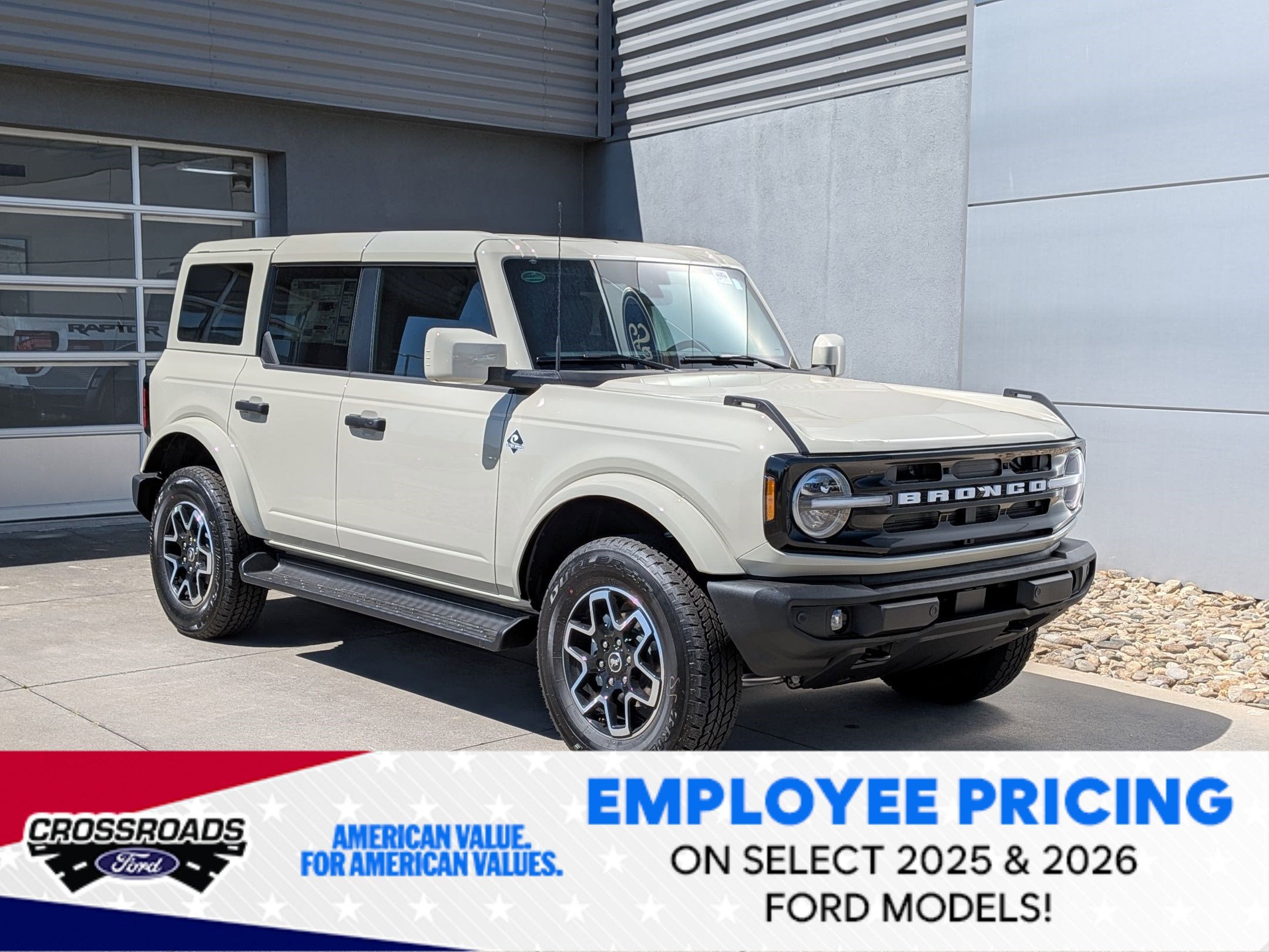 2026 Ford Bronco Outer Banks