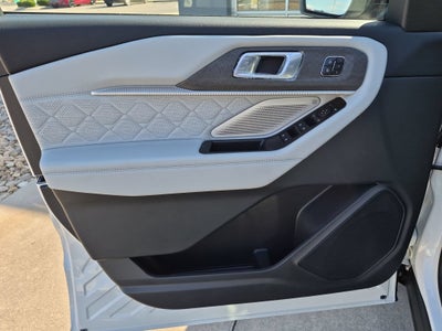 2027 Ford Explorer Platinum