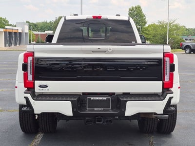 2025 Ford Super Duty F-350 DRW Platinum