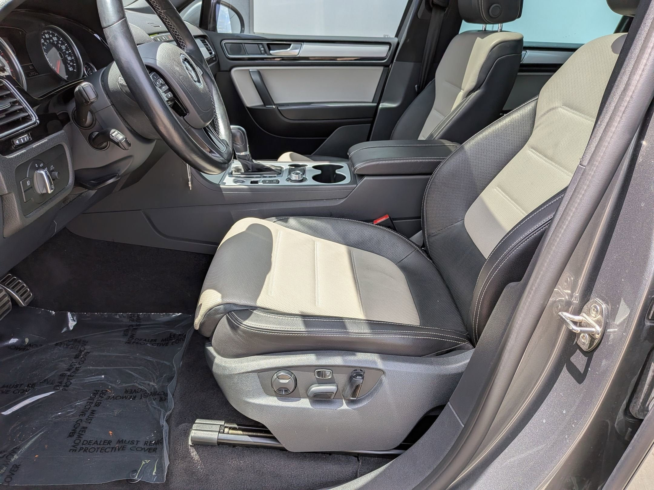 2017 Volkswagen Touareg Wolfsburg Edition