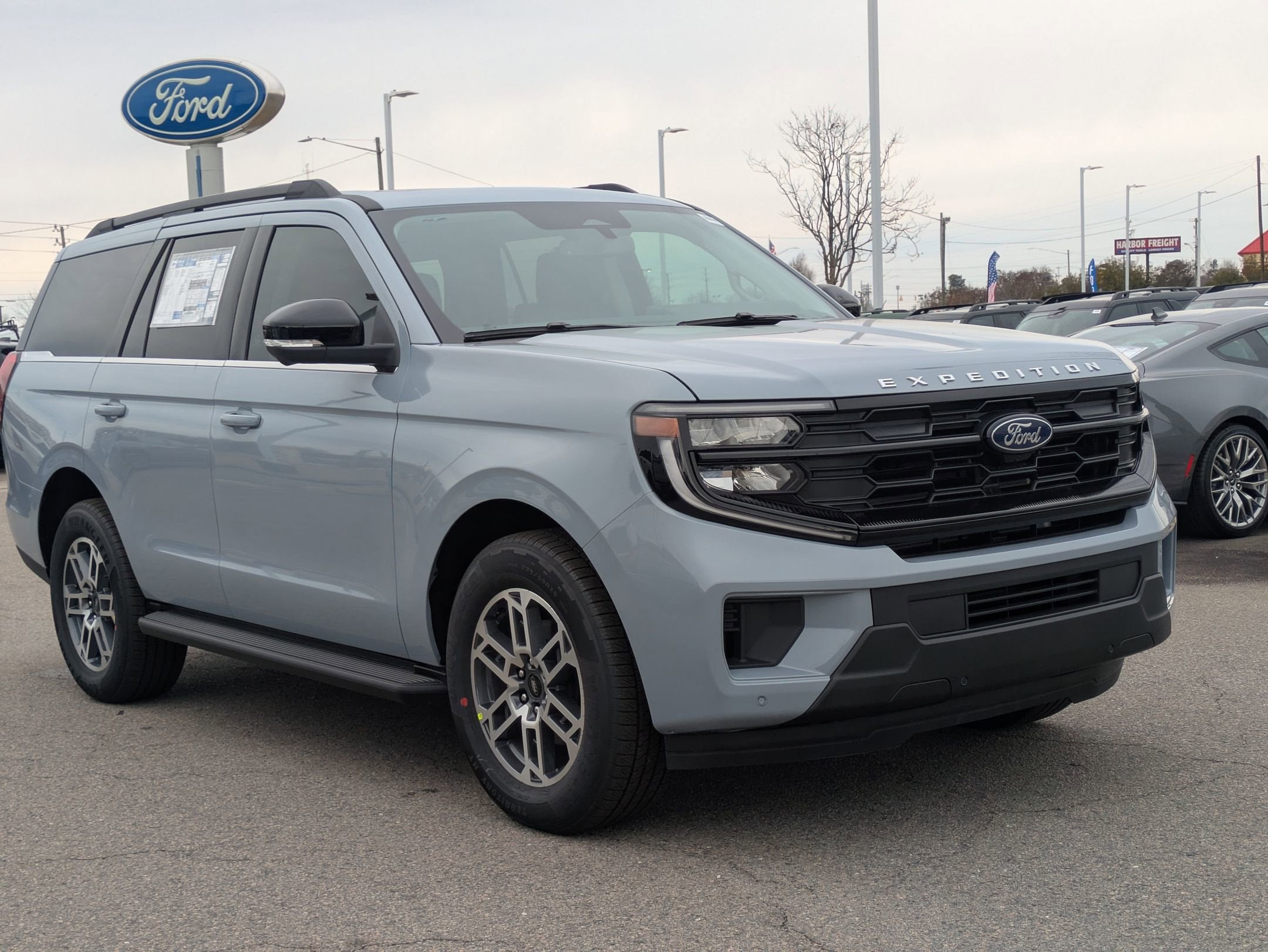 2026 Ford Expedition Active