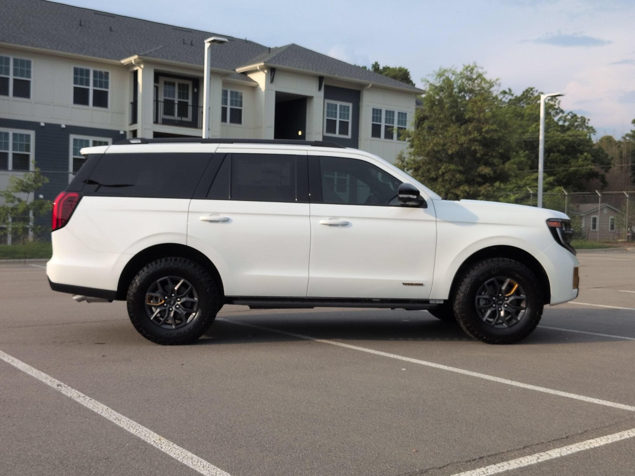 2027 Ford Expedition Tremor