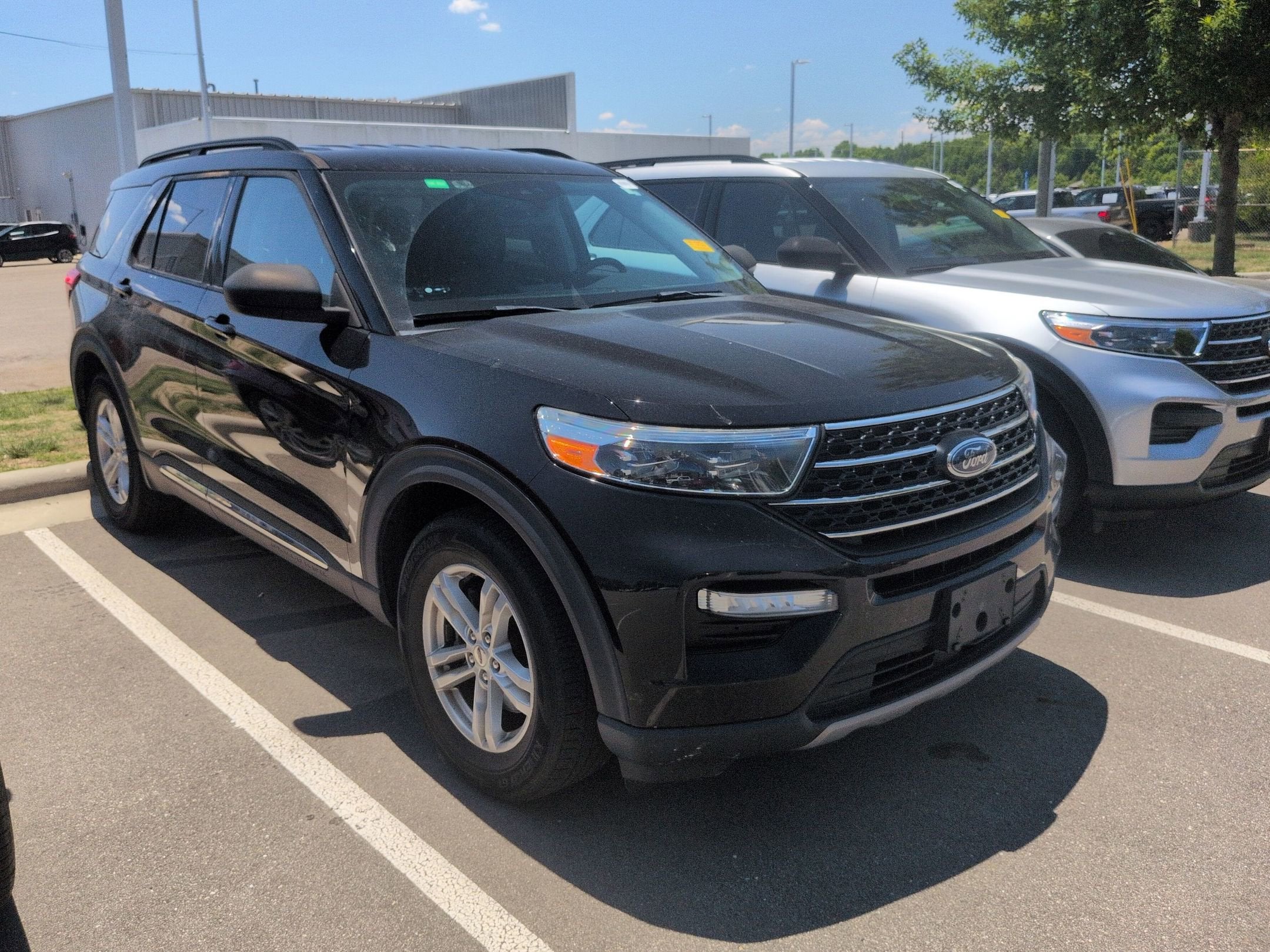 2021 Ford Explorer XLT RWD's photo