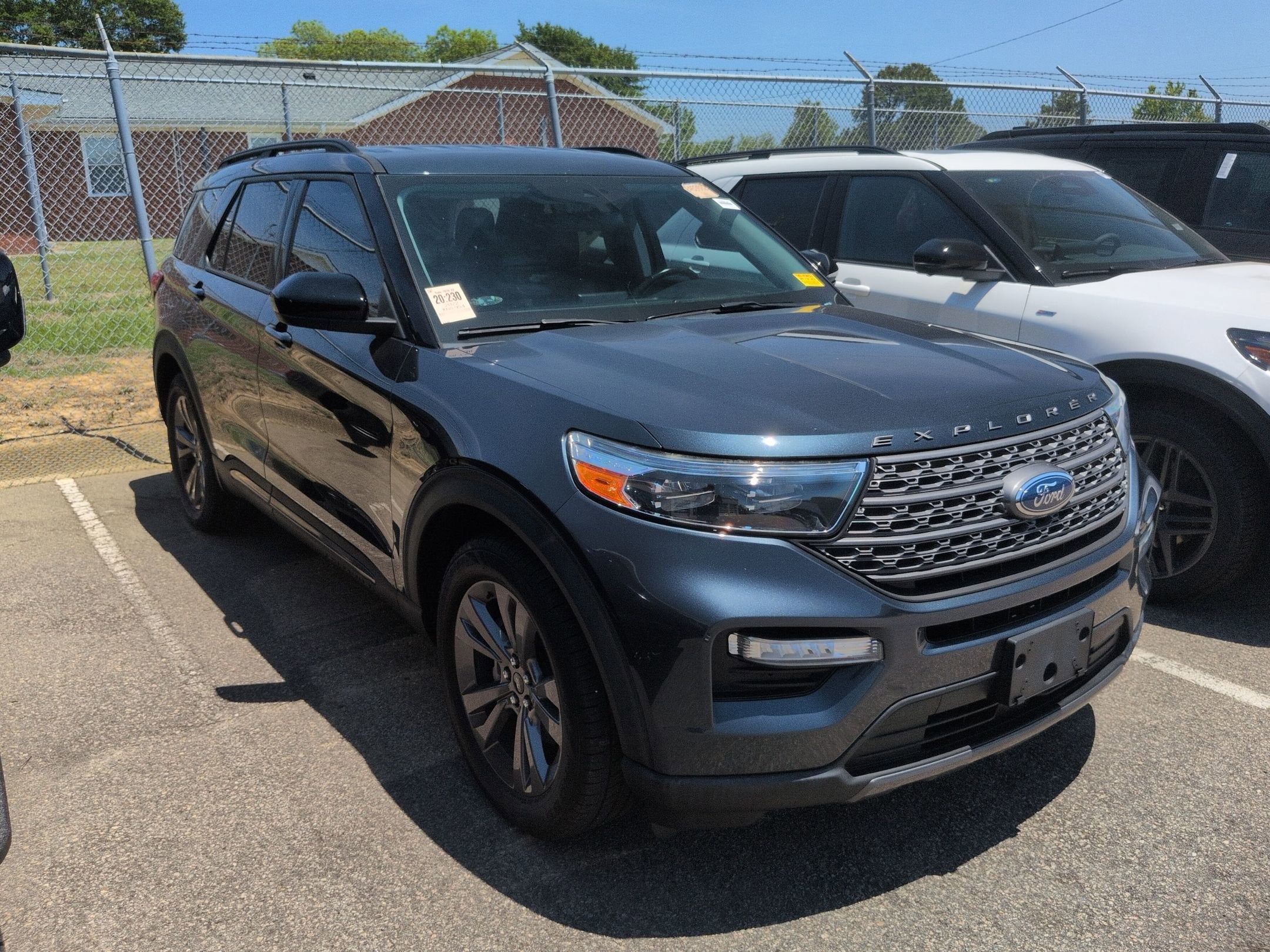 2022 Ford Explorer XLT RWD's photo