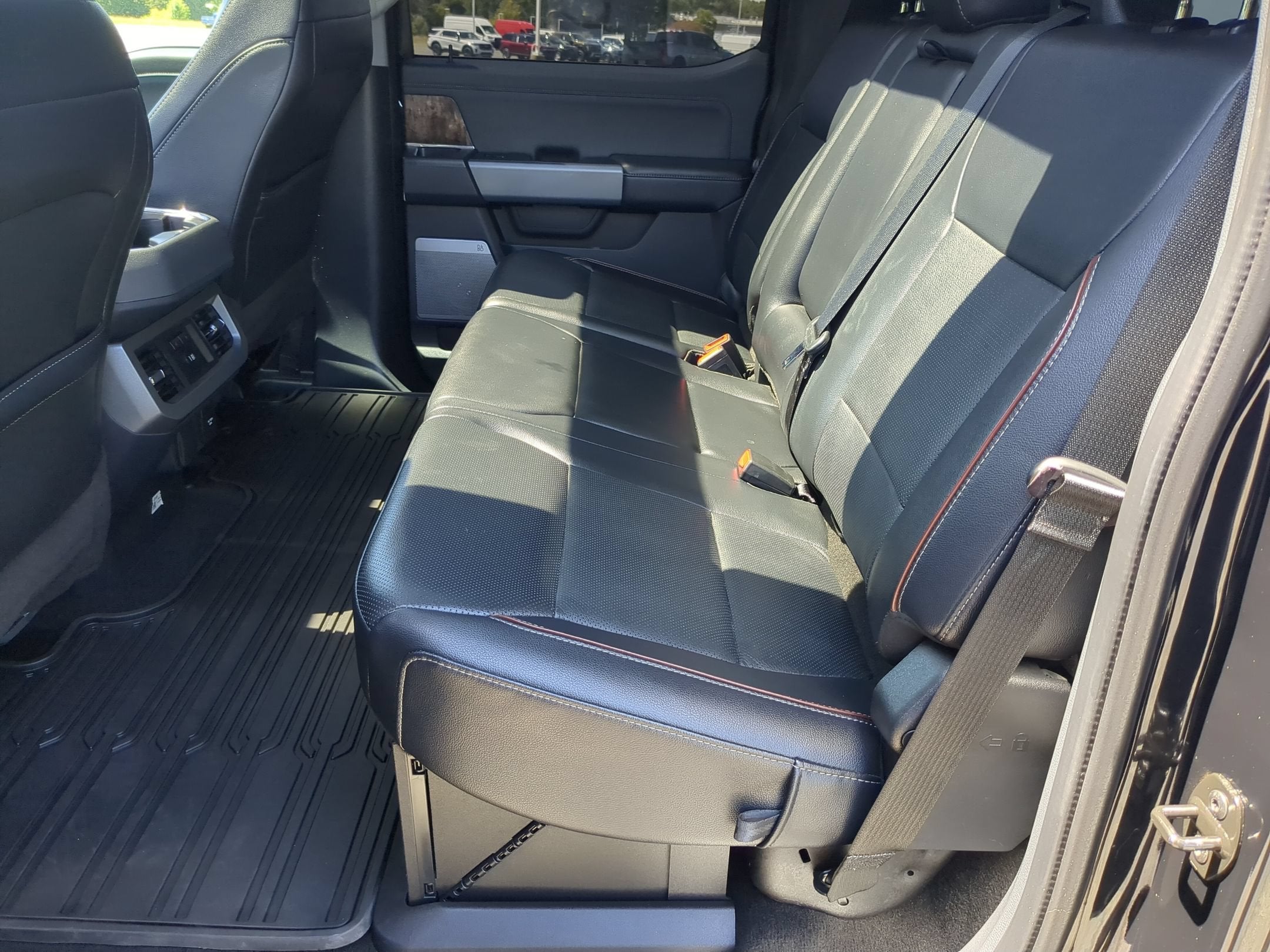 2023 Ford Super Duty F-250 SRW LARIAT