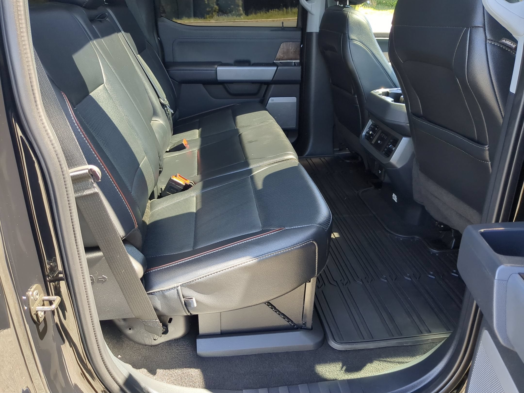 2023 Ford Super Duty F-250 SRW LARIAT
