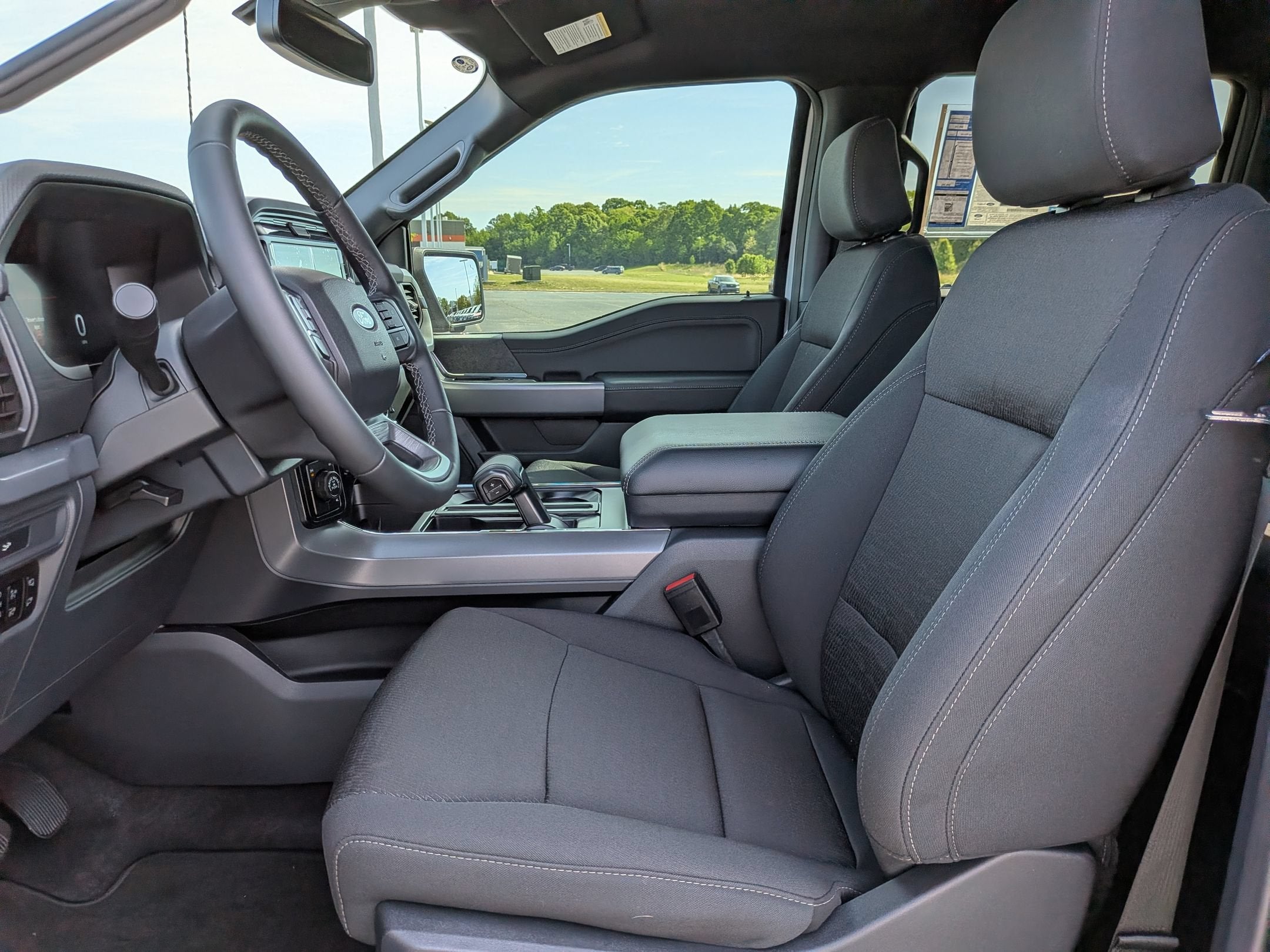 2026 Ford F-150 XLT - Photo 15