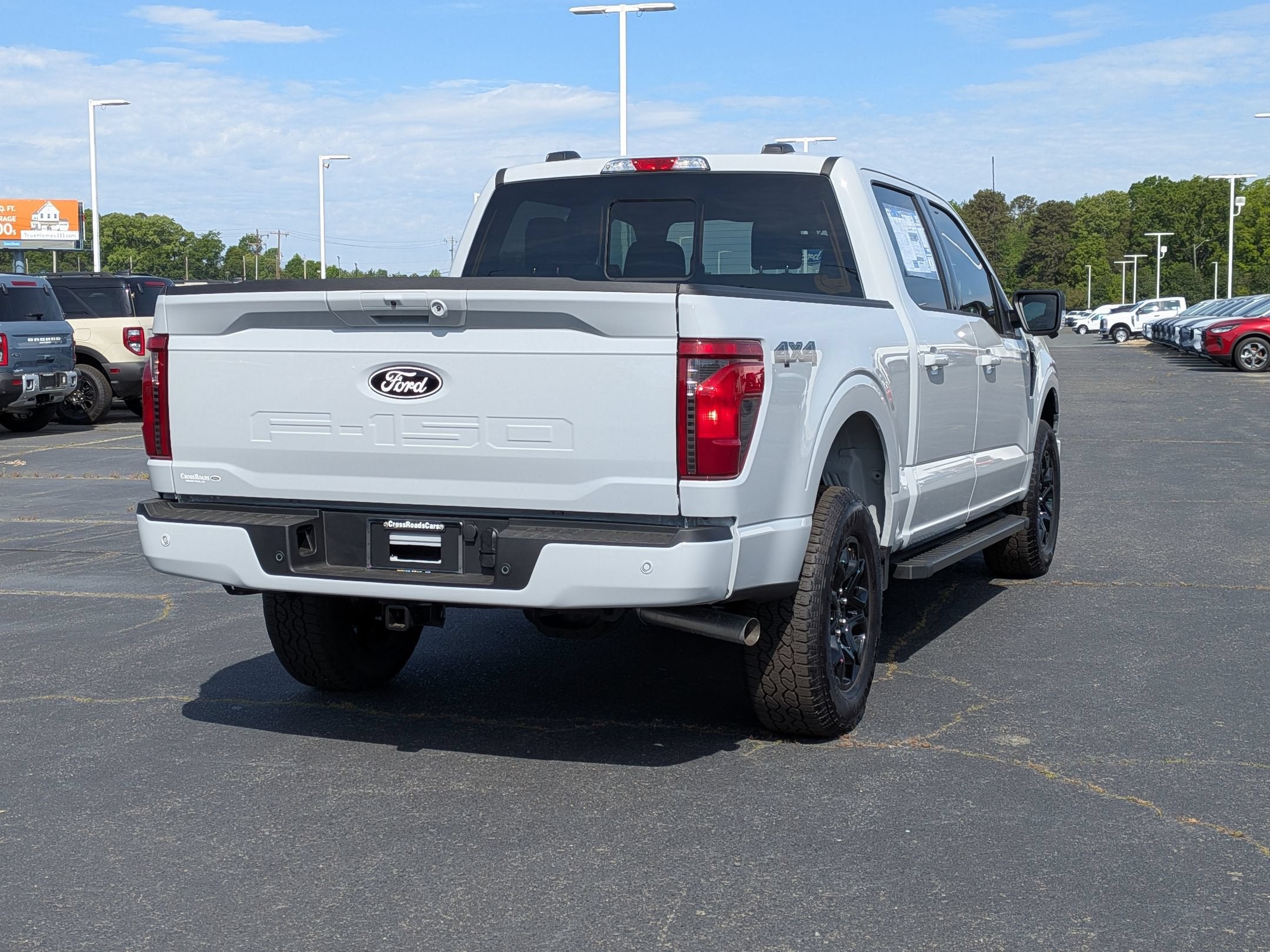 2026 Ford F-150 XLT - Photo 4
