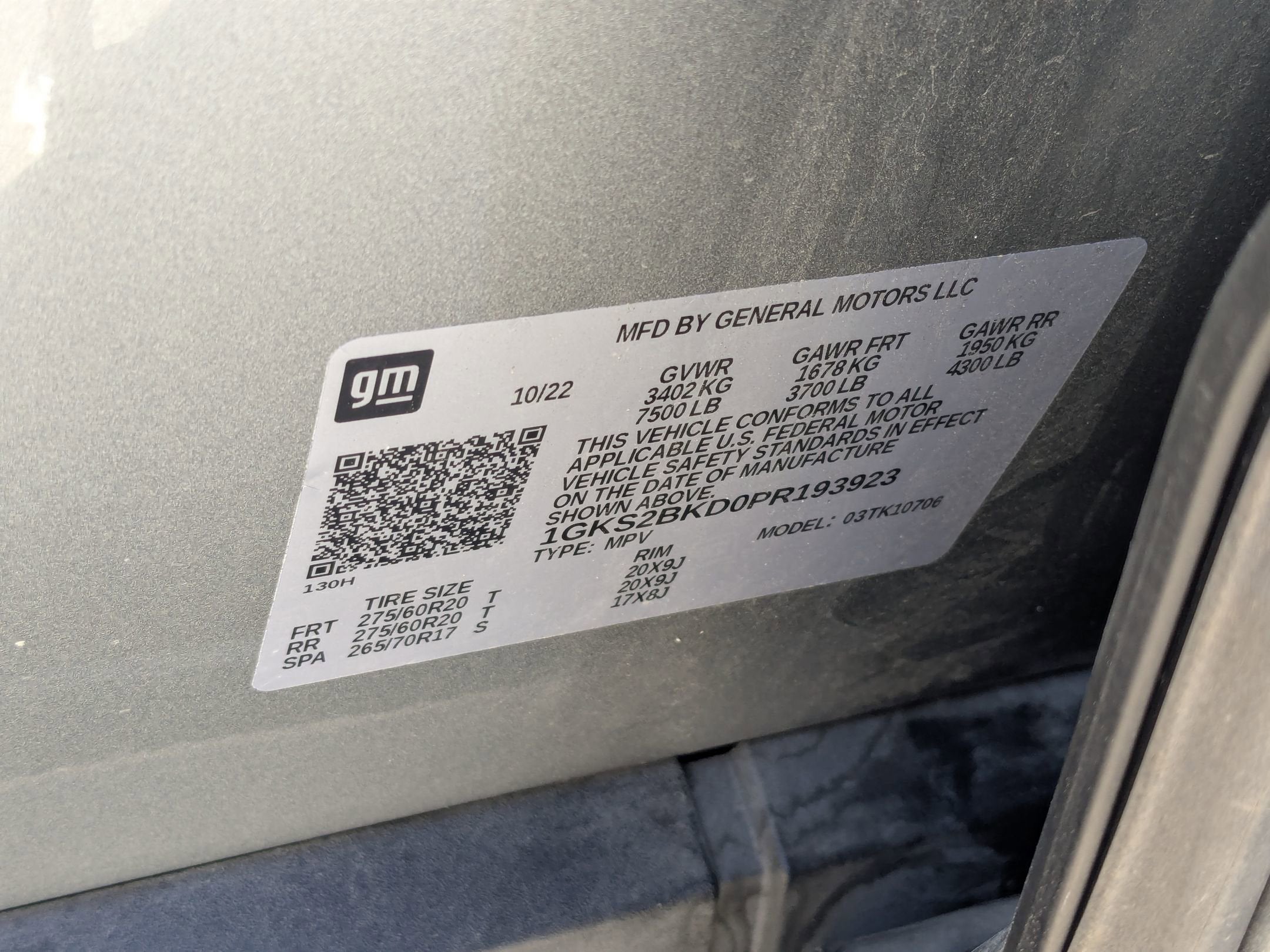 2023 GMC Yukon SLT