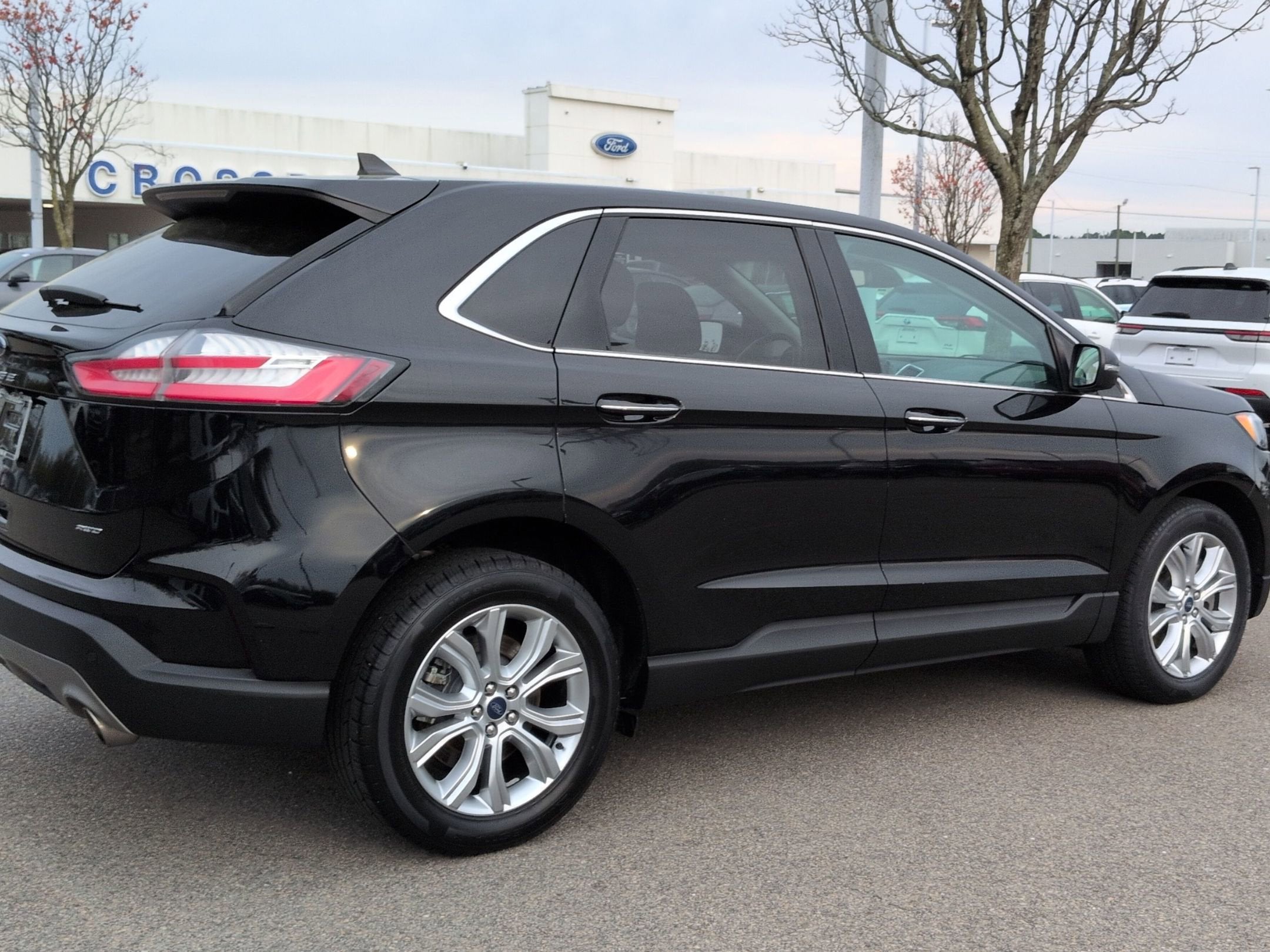 2022 Ford Edge Titanium
