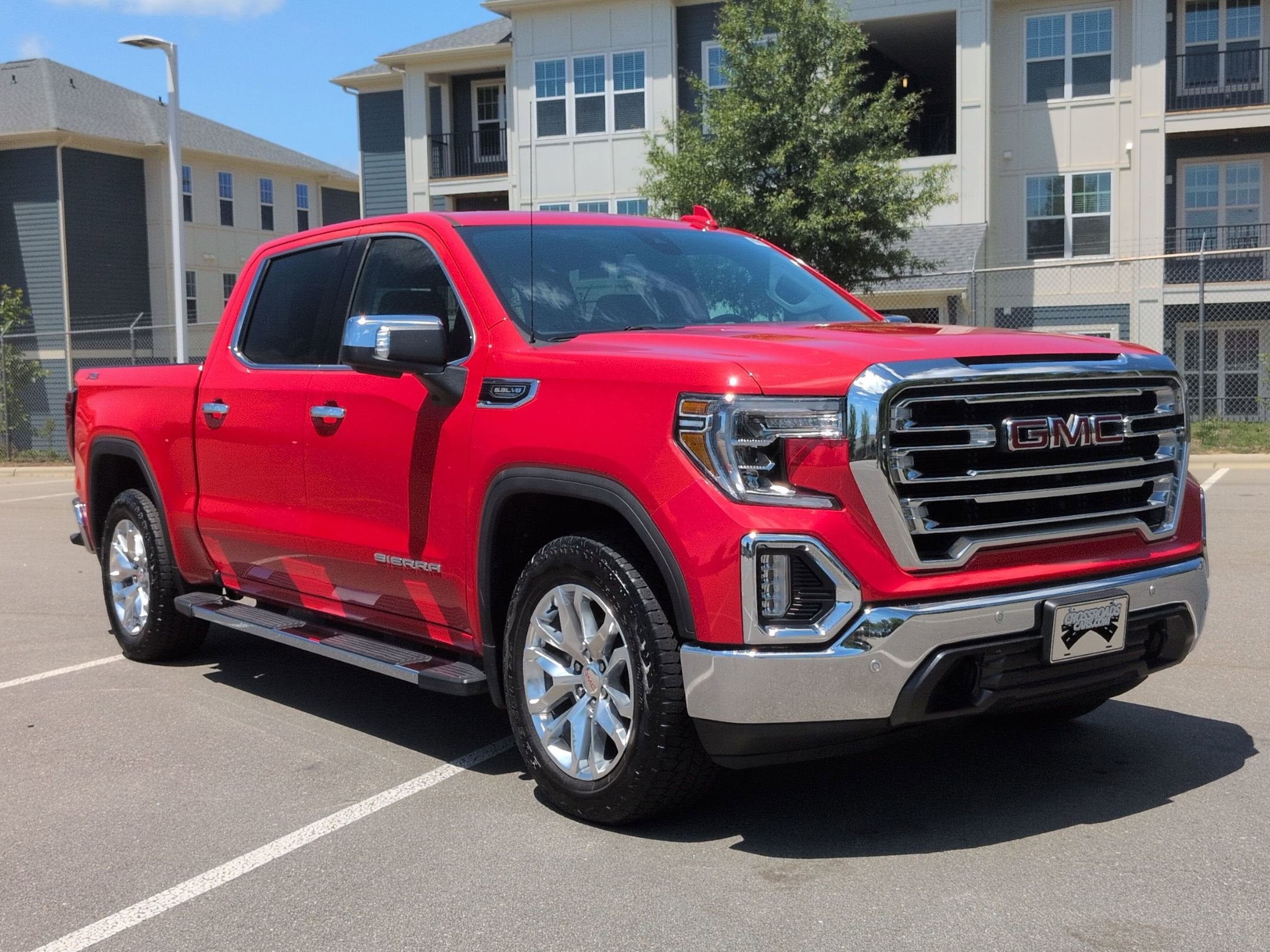 2020 GMC Sierra 4WD Crew Cab Short Box SLT's photo