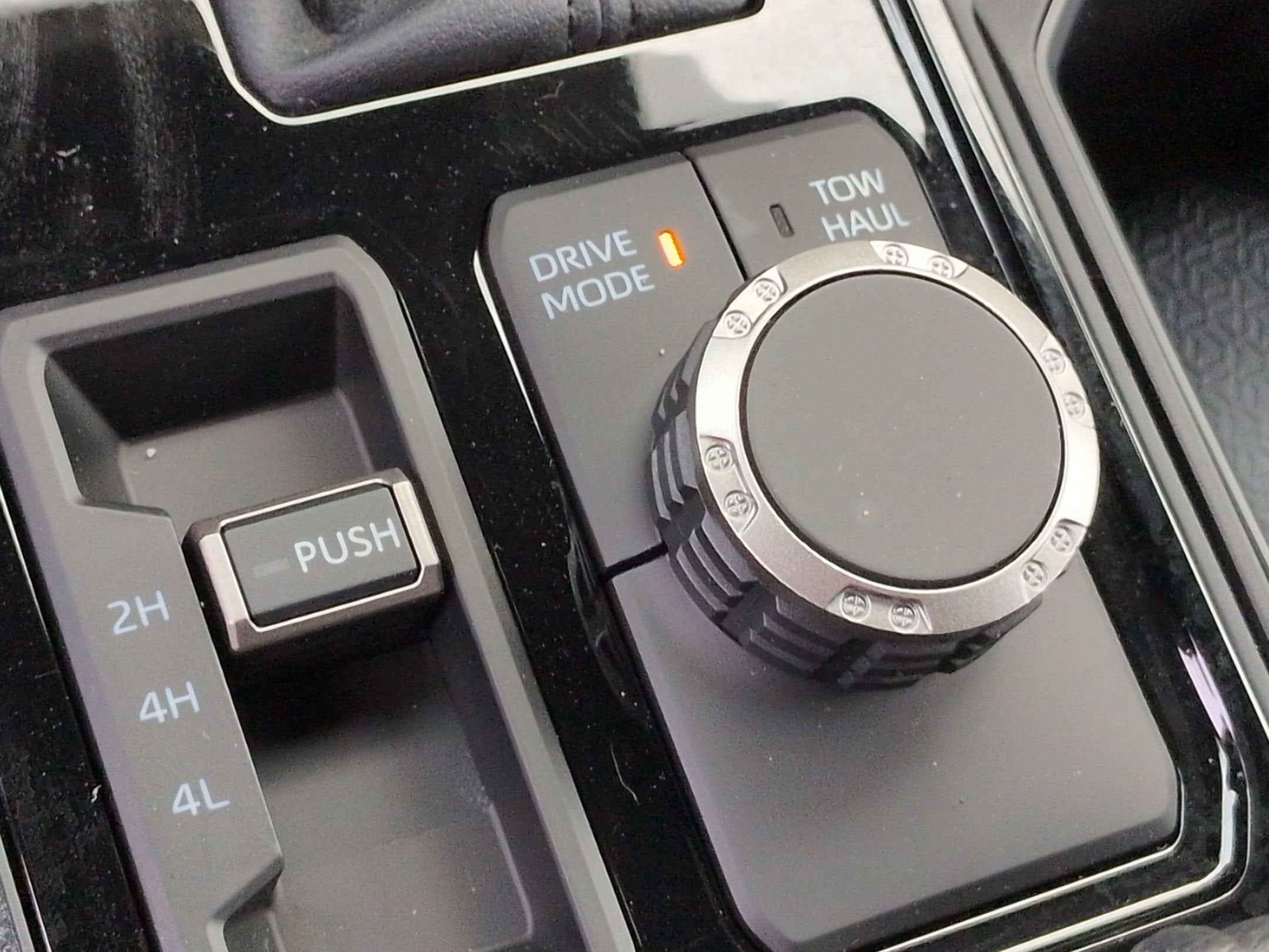 2025 Toyota Tundra 4WD SR5