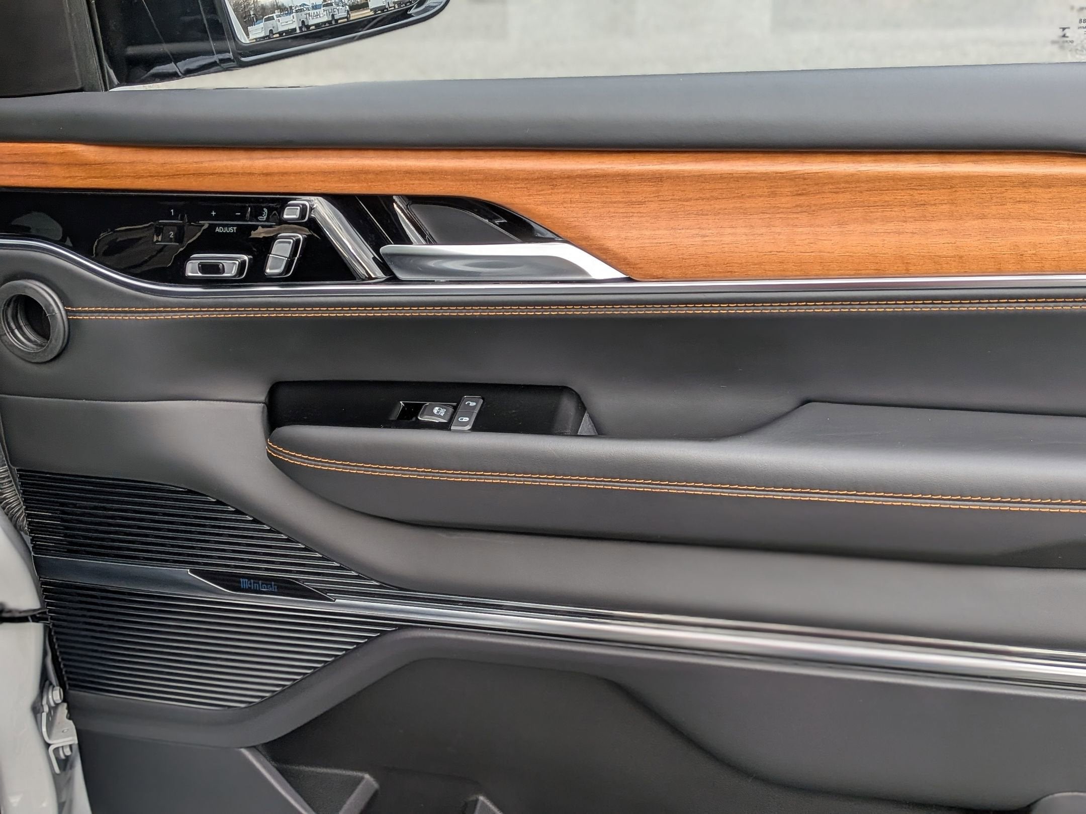 2023 Jeep Grand Wagoneer Series III