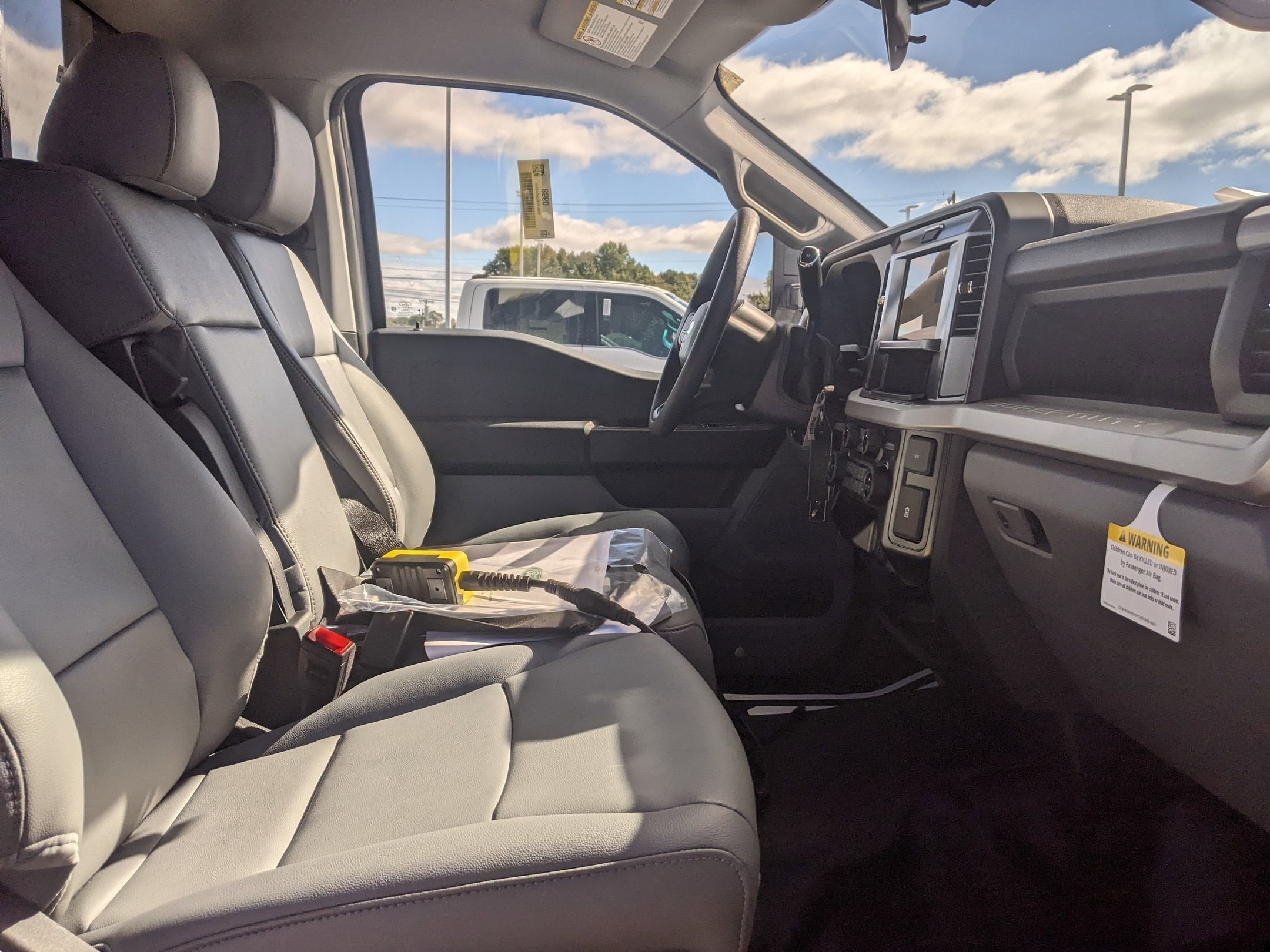 2025 Ford Super Duty F-550 DRW XL