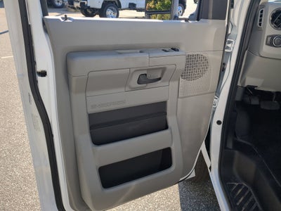 2027 Ford E-Series Cutaway Base