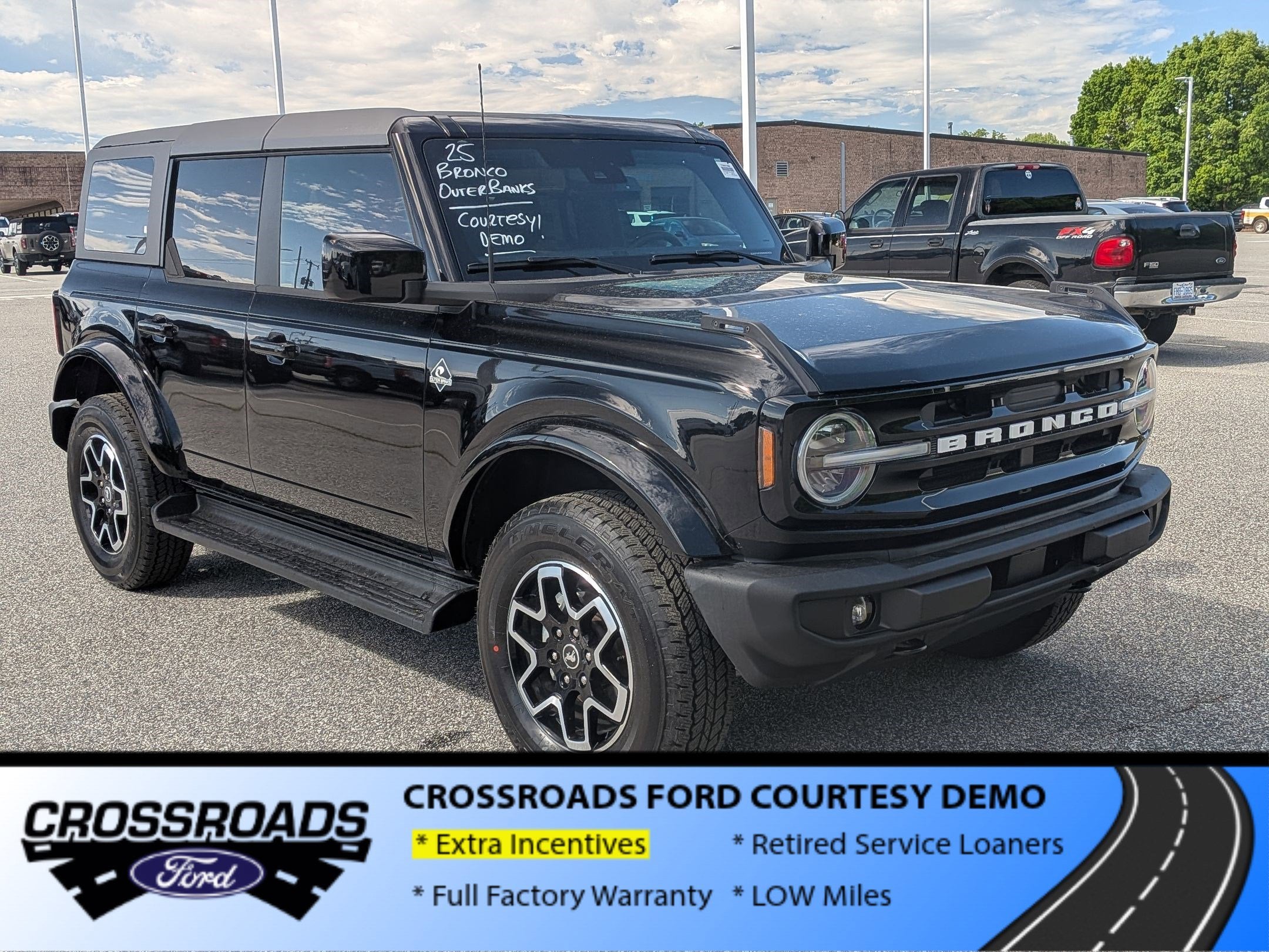 2025 Ford Bronco Outer Banks