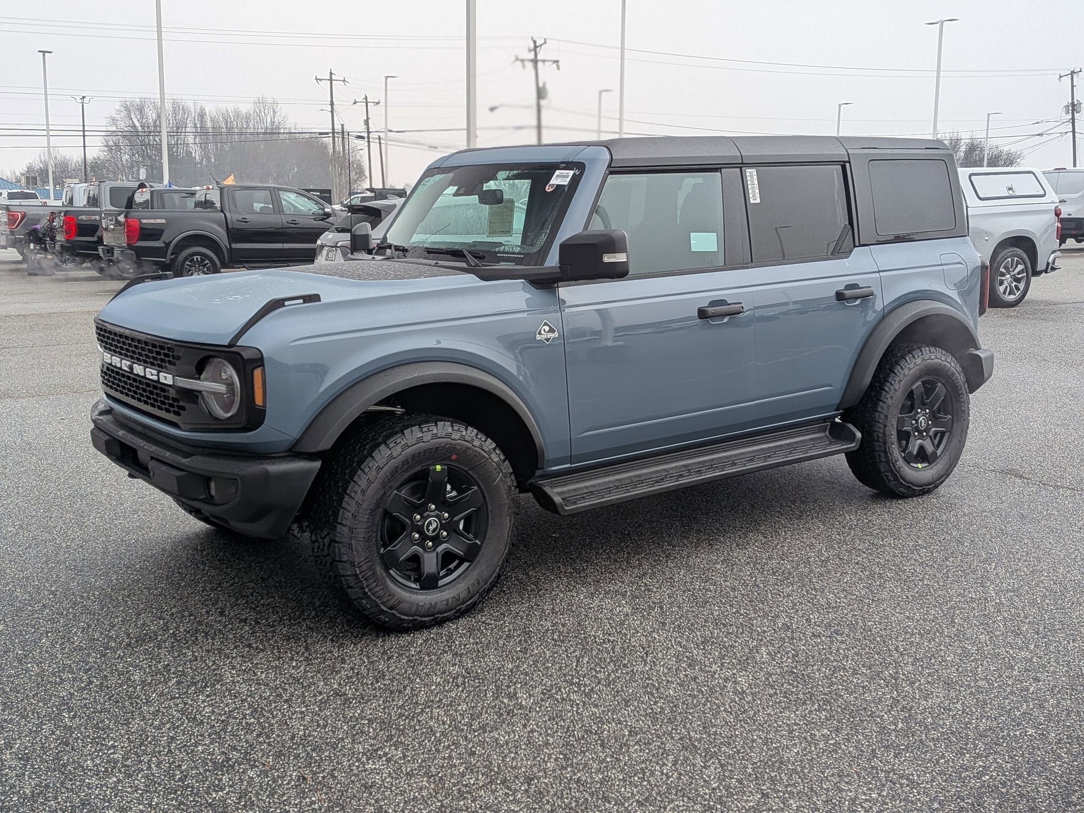 2025 Ford Bronco Outer Banks