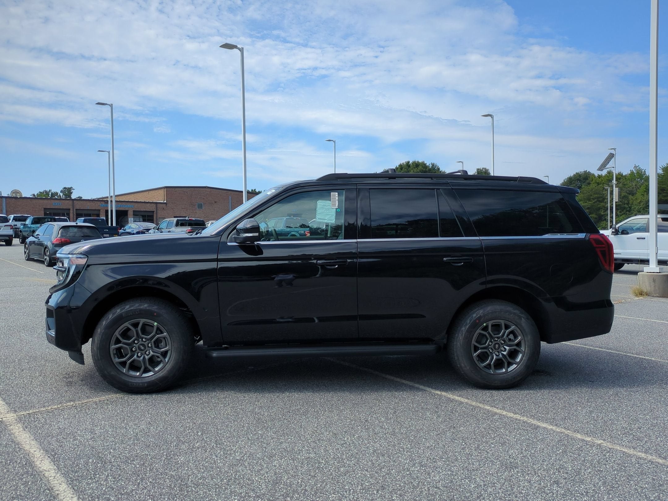 2027 Ford Expedition Active