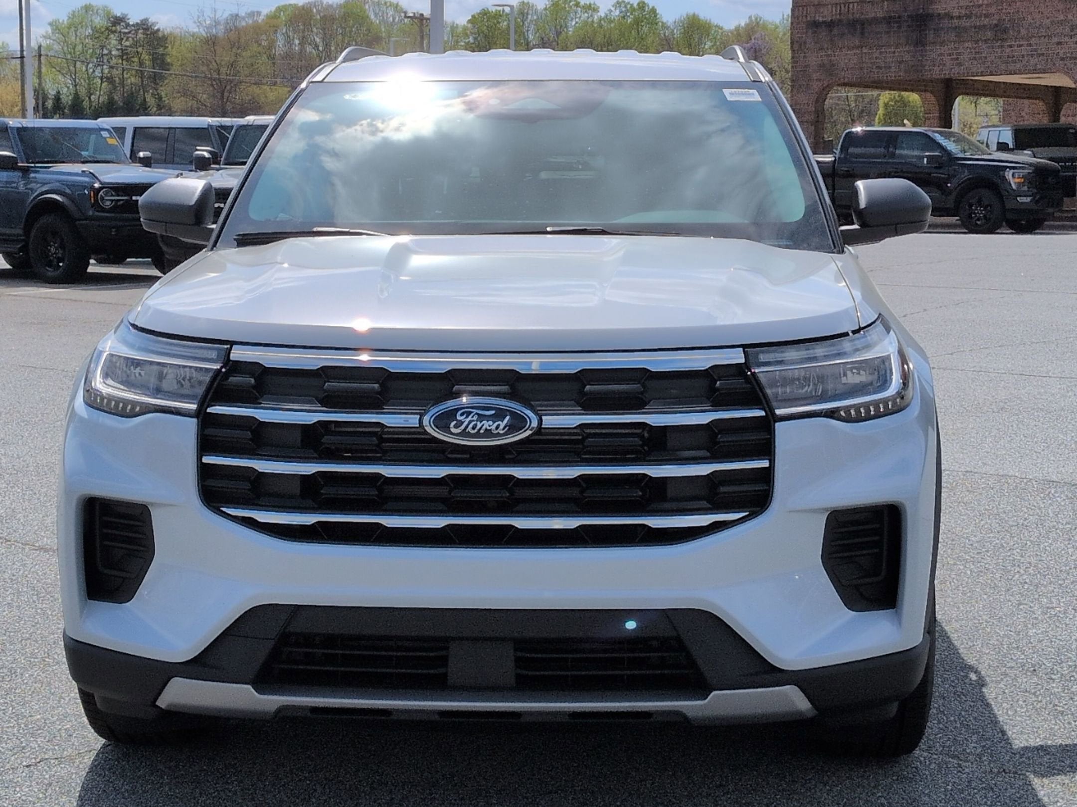 2026 Ford Explorer Active w/200A Pkg