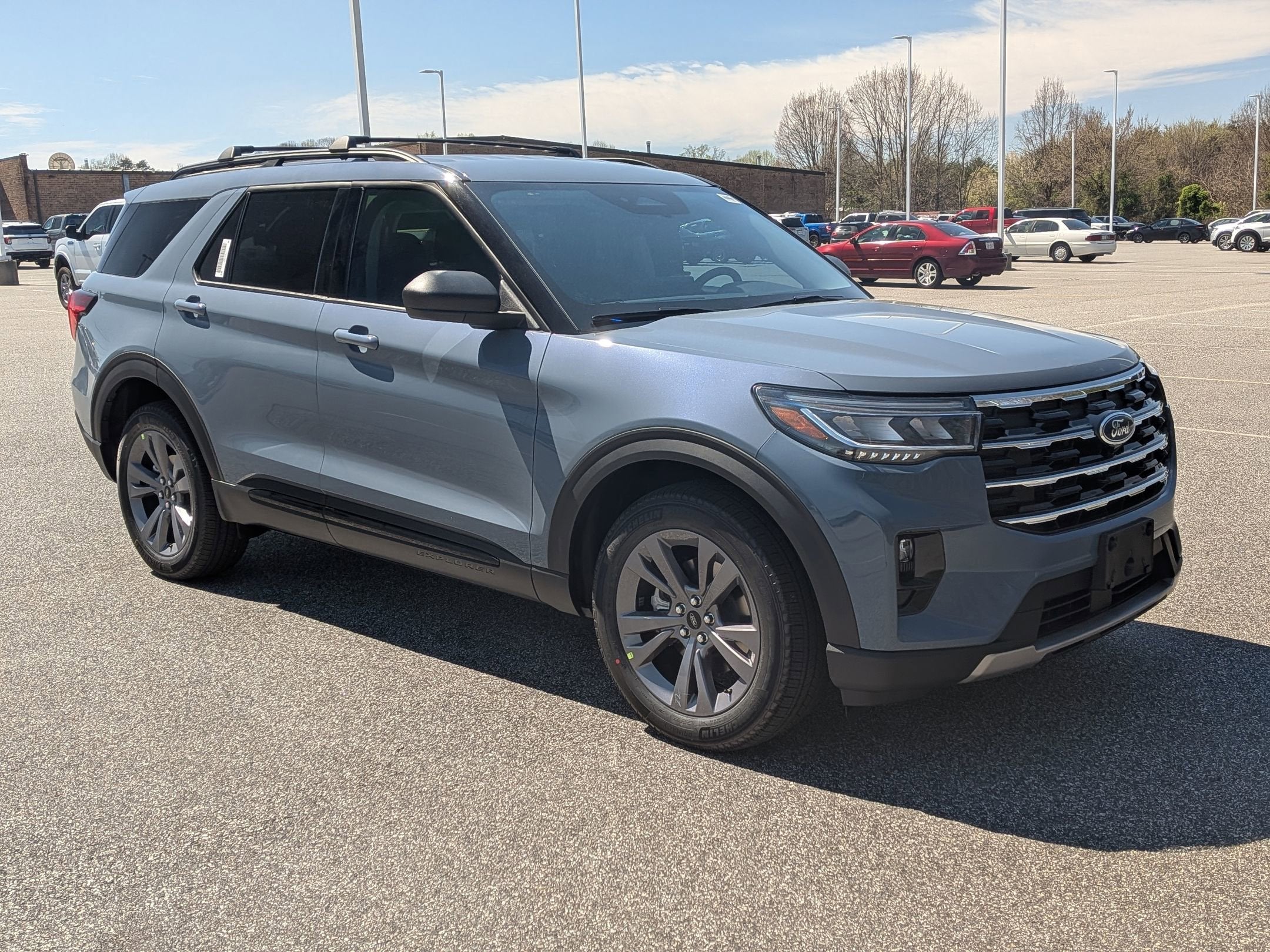 2026 Ford Explorer Active w/200A Pkg