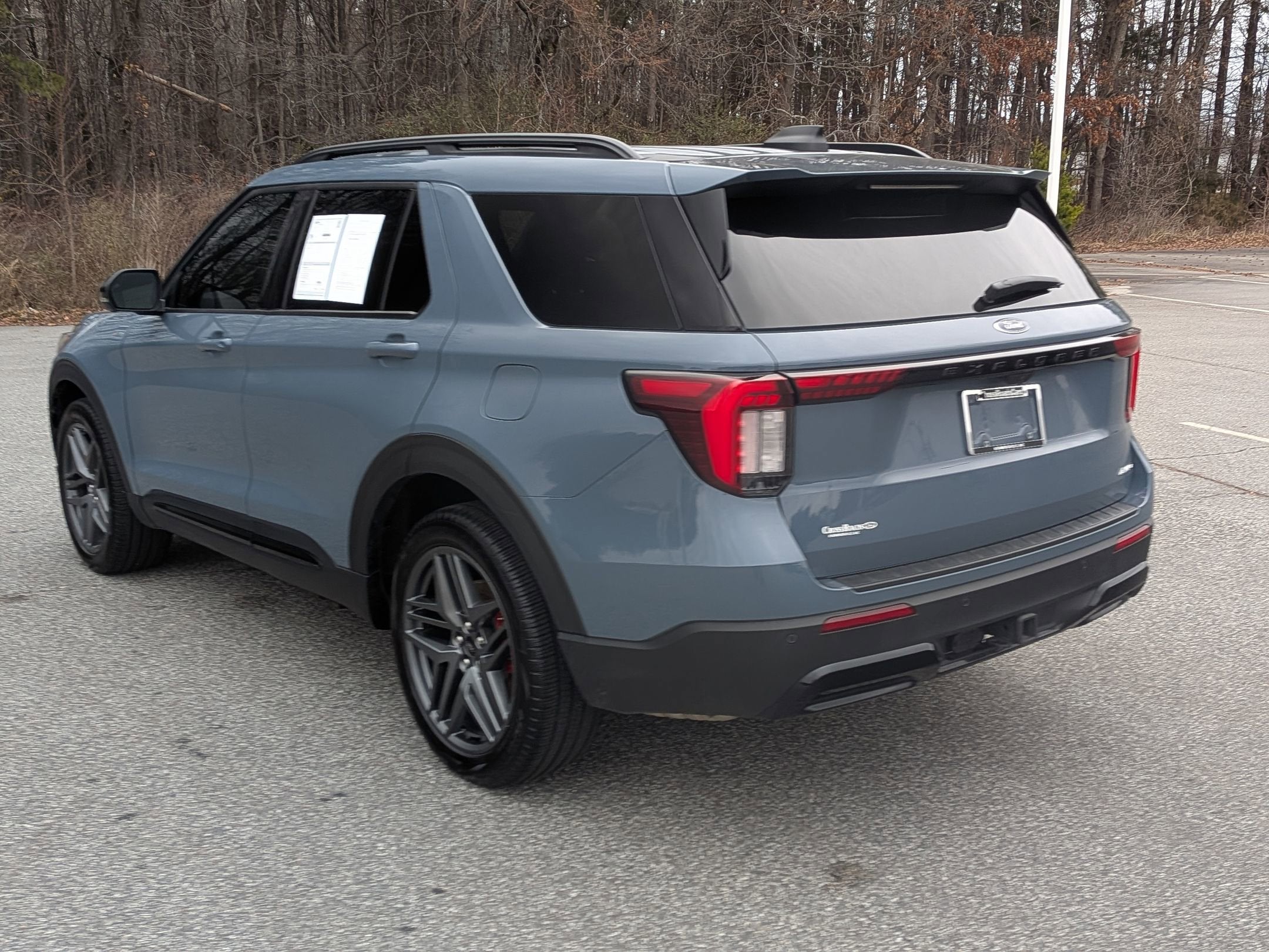 2025 Ford Explorer ST-Line