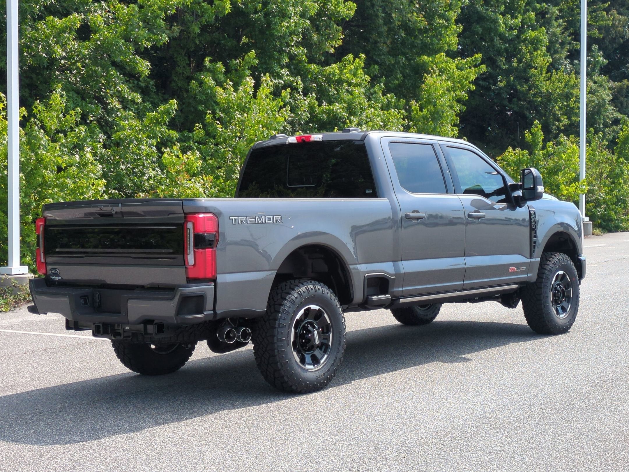 2026 Ford Super Duty F-250 SRW Platinum Tremor