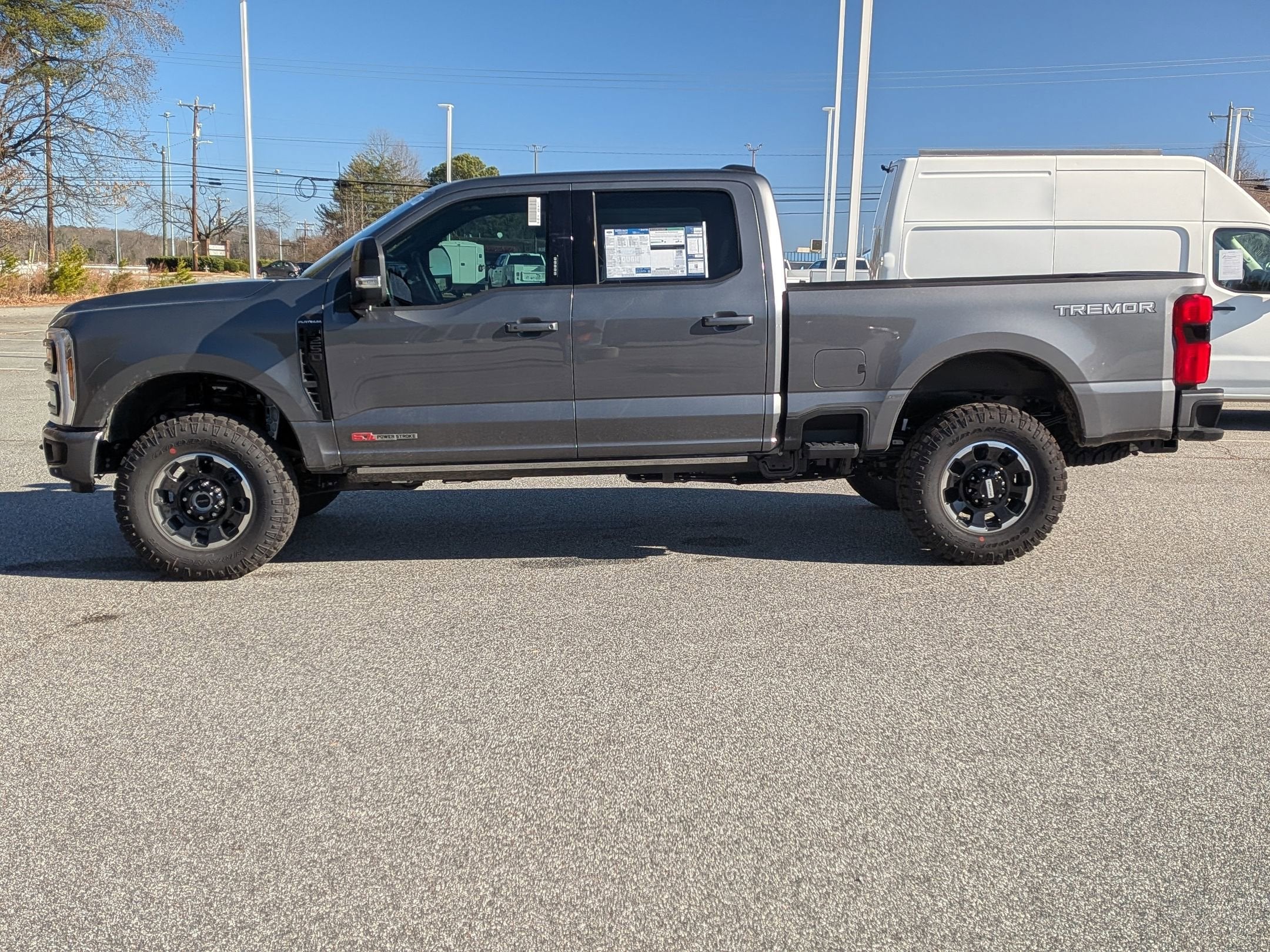 2026 Ford Super Duty F-250 SRW Platinum Tremor
