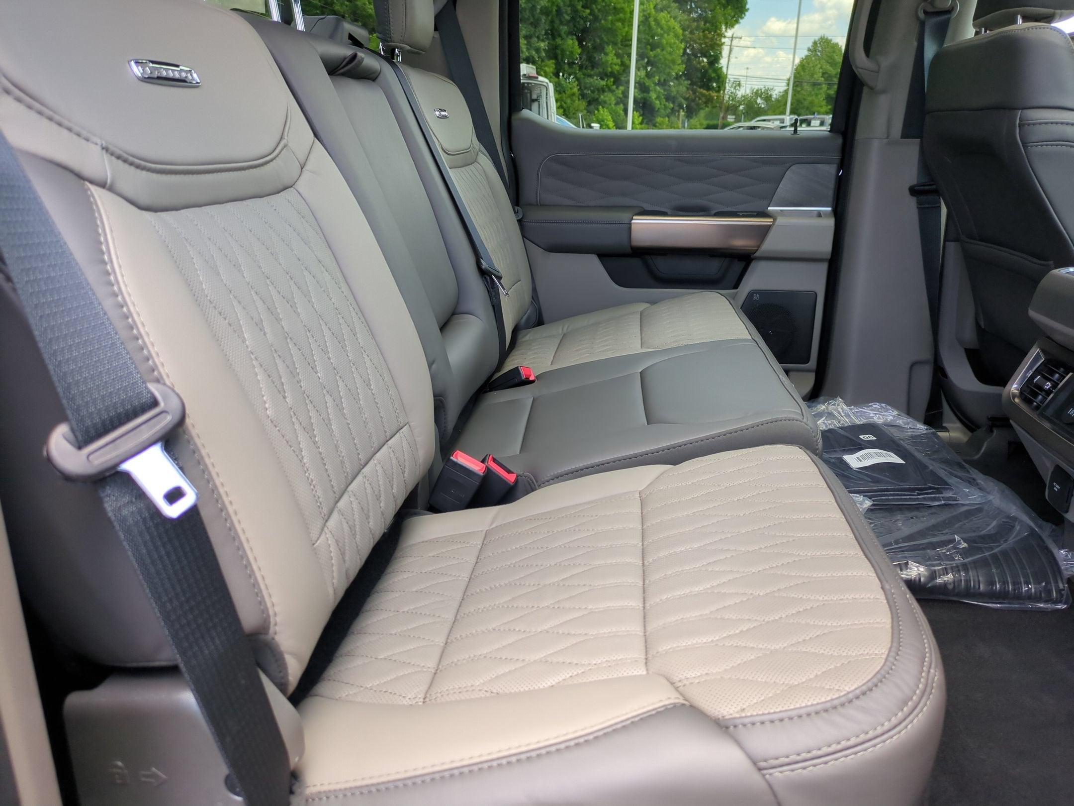 2026 Ford Super Duty F-250 SRW Platinum Plus