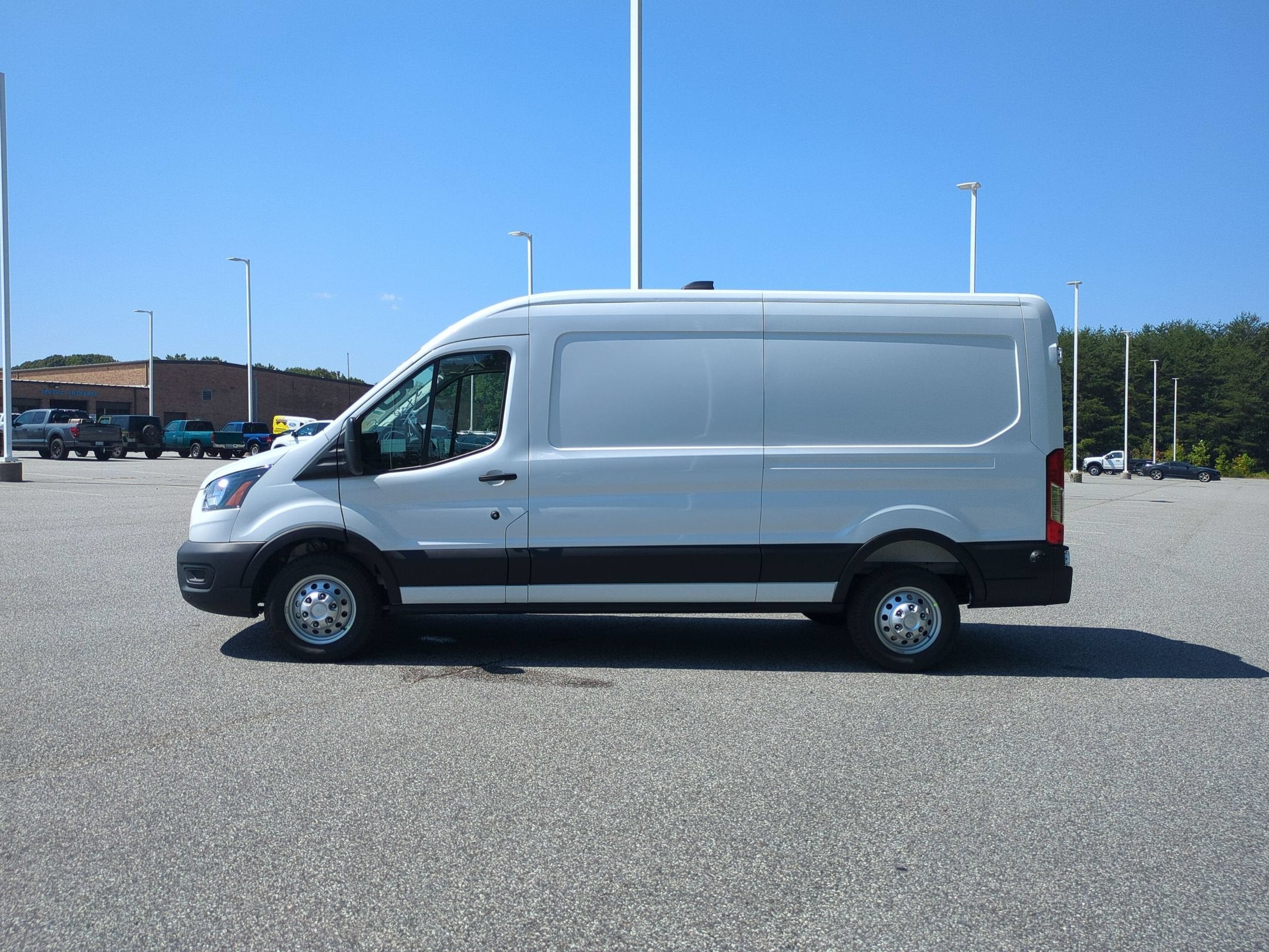 2026 Ford Transit Cargo Van Base