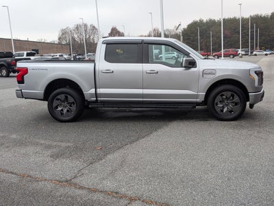 2023 Ford F-150 Lightning LARIAT