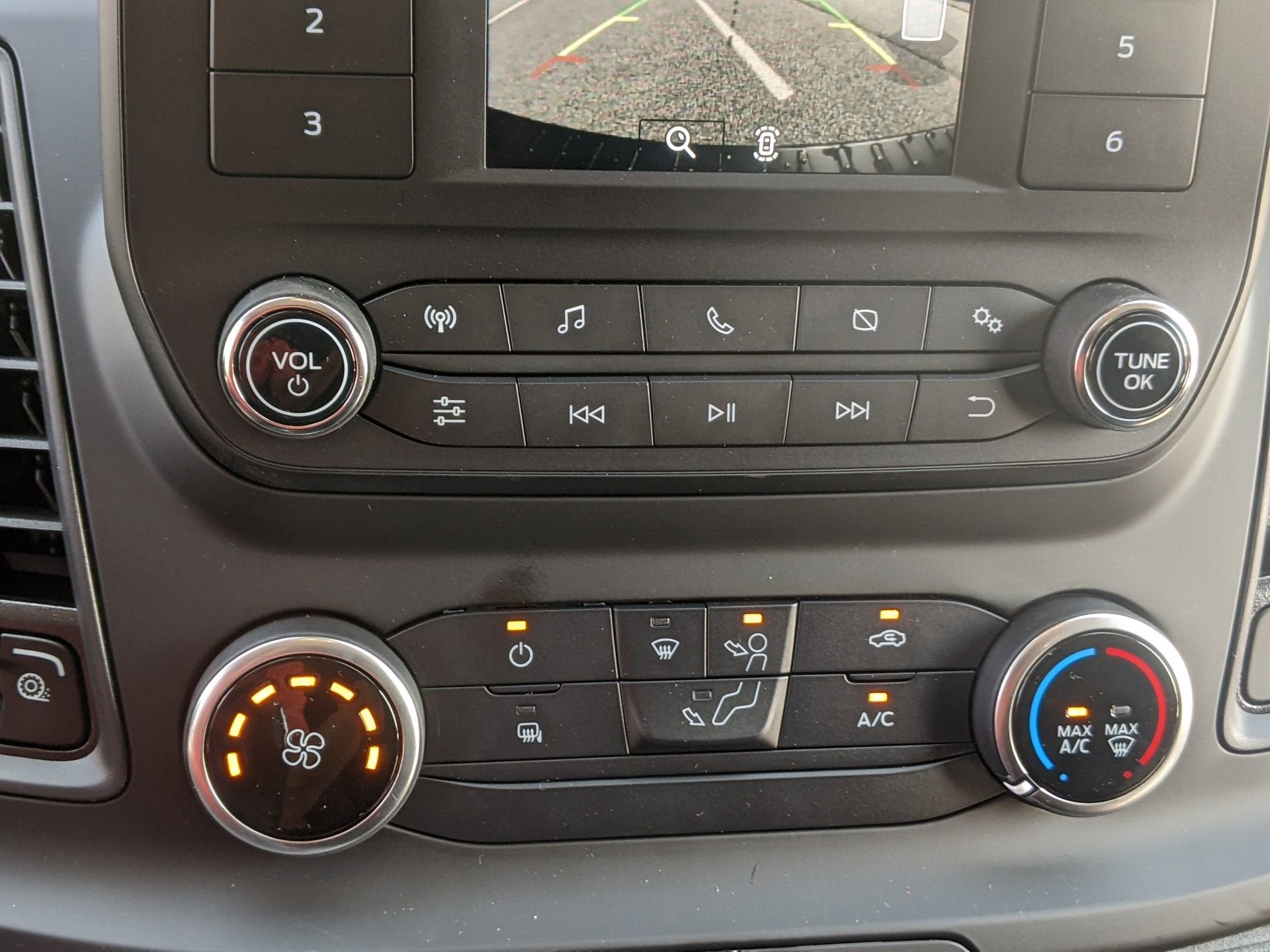 2025 Ford Transit Cargo Van Base