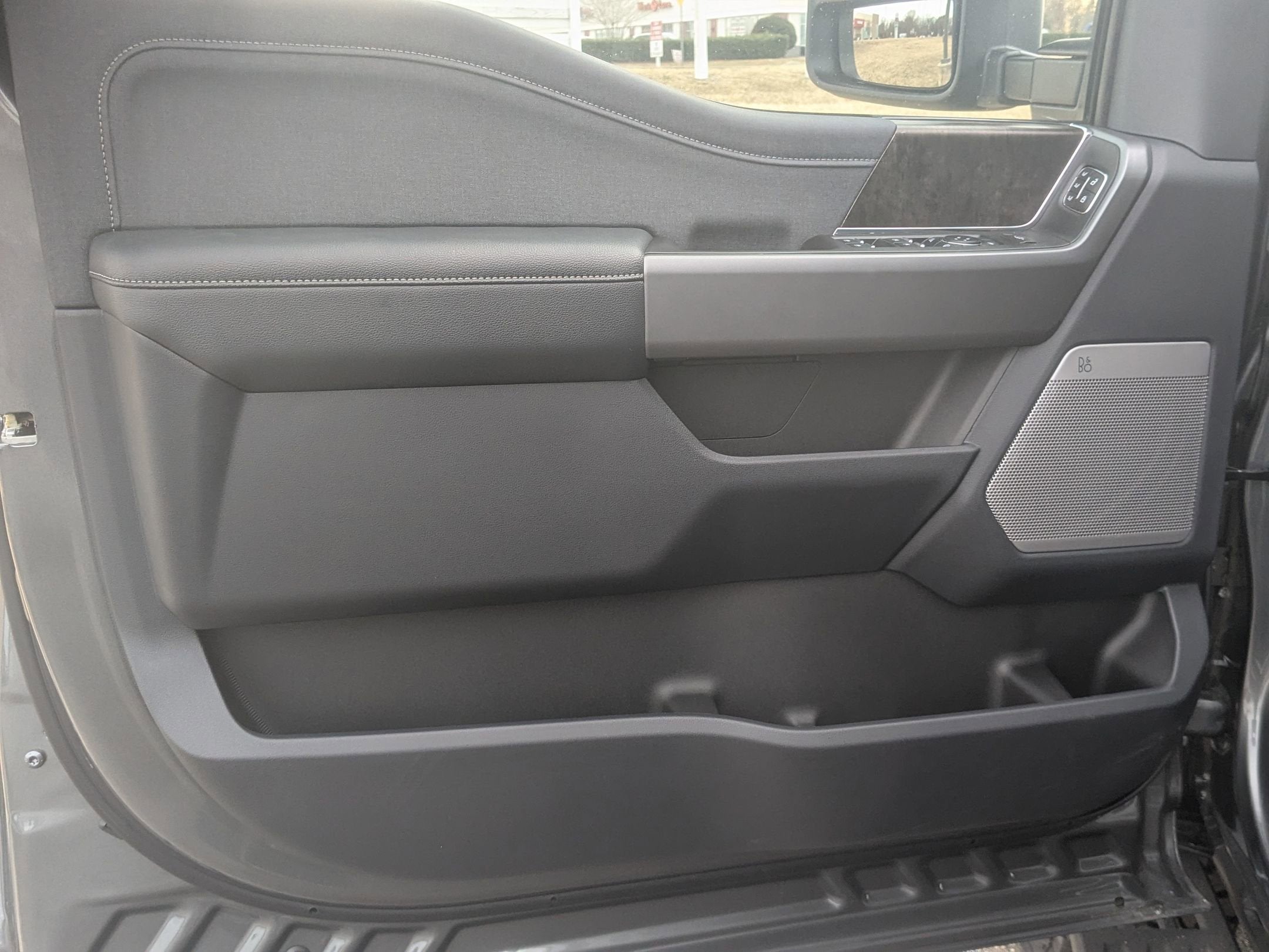 2025 Ford Super Duty F-350 SRW LARIAT