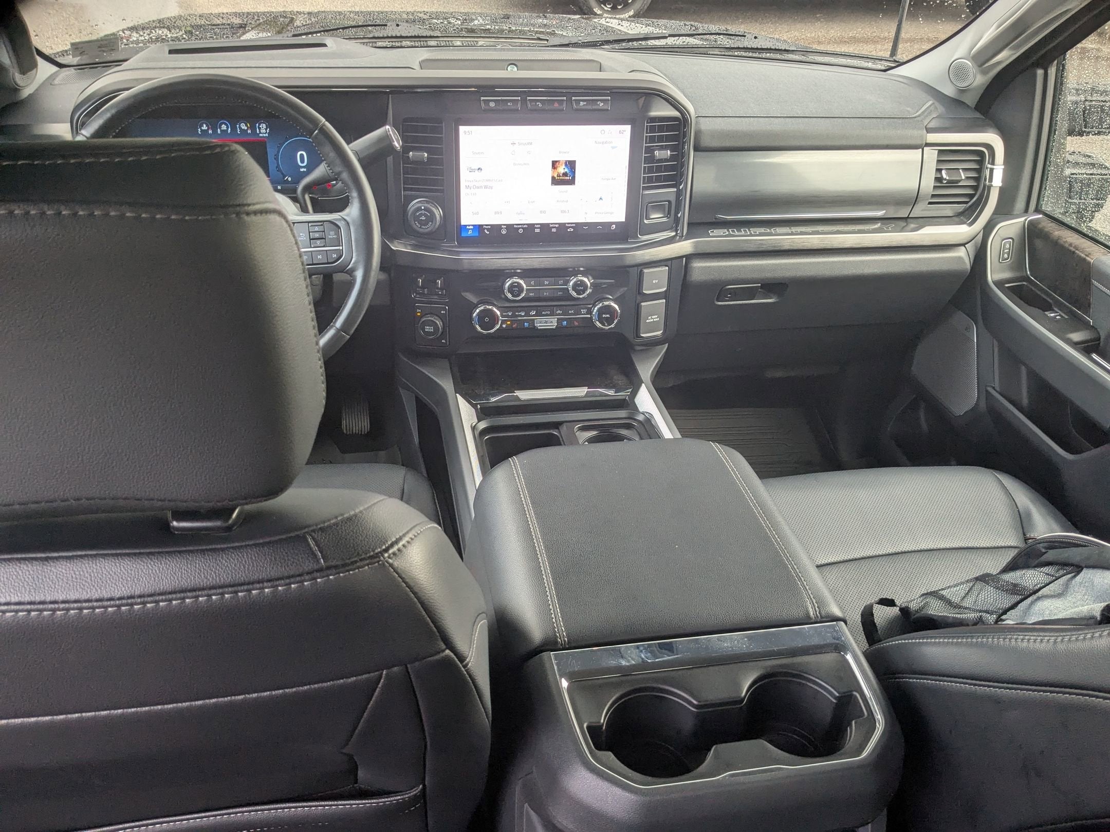 2024 Ford Super Duty F-350 DRW LARIAT