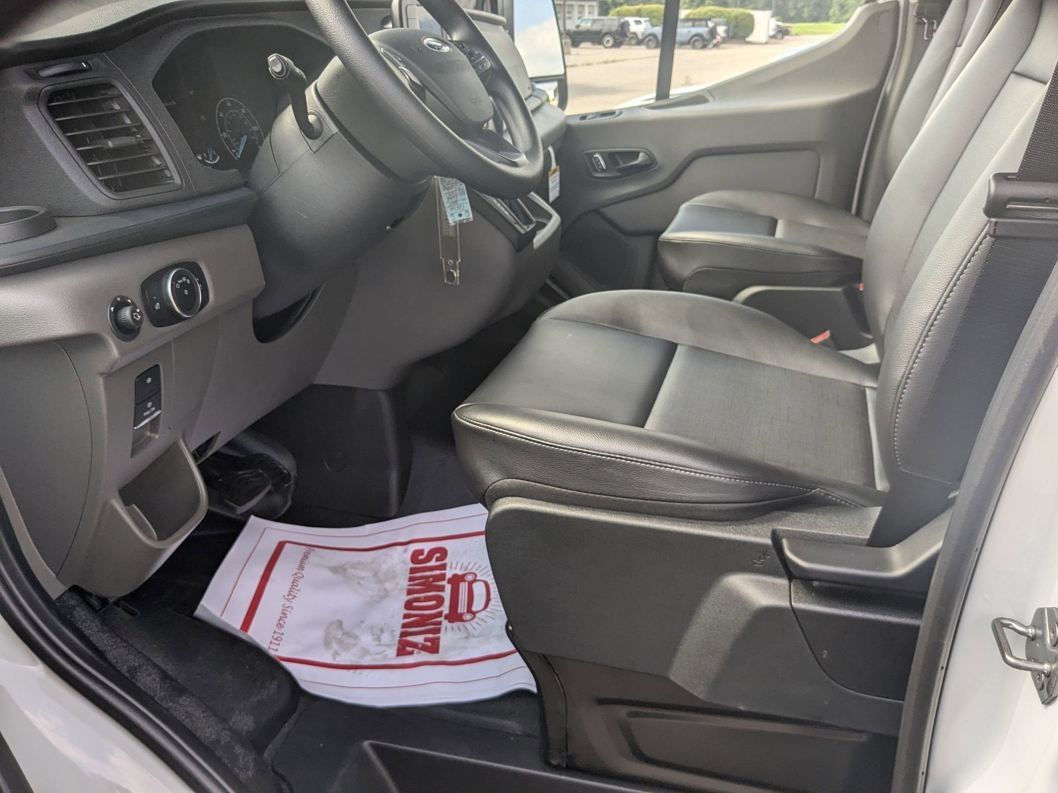 2025 Ford Transit Cargo Van Base