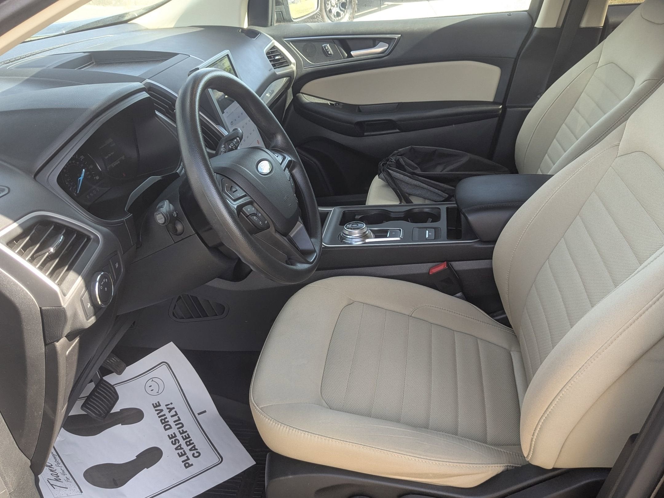 2022 Ford Edge SE