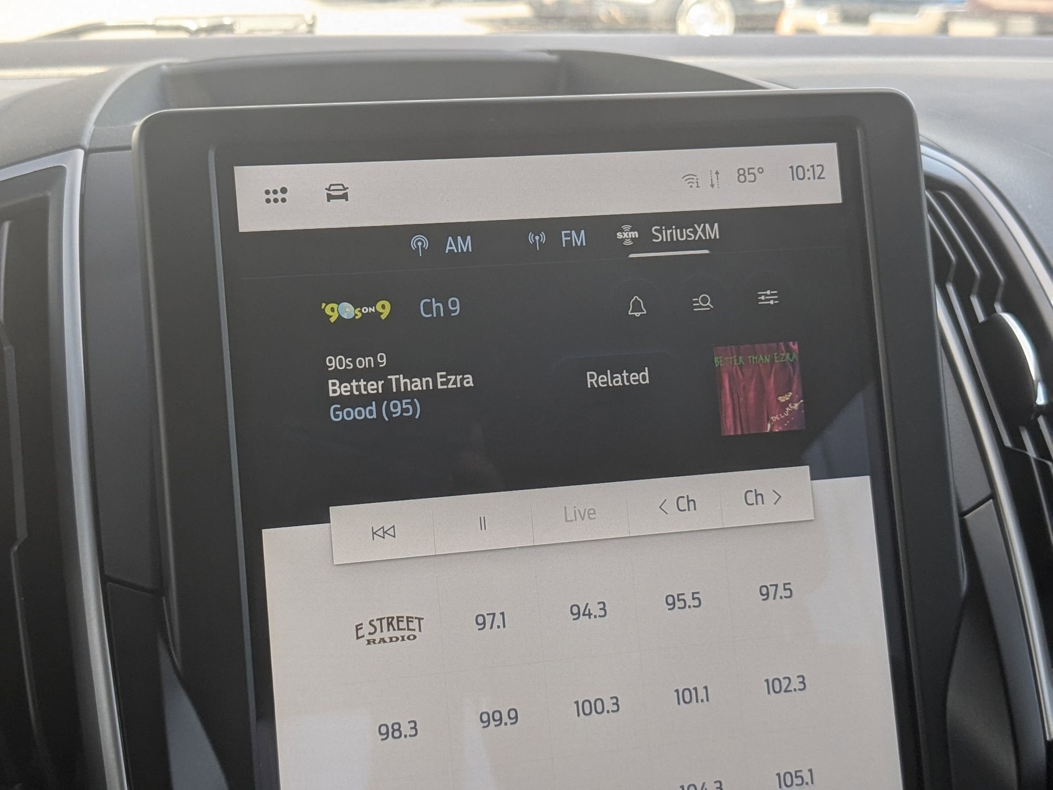 2022 Ford Edge SE