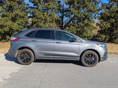 2024 Ford Edge SE