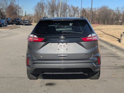 2022 Ford Edge SE
