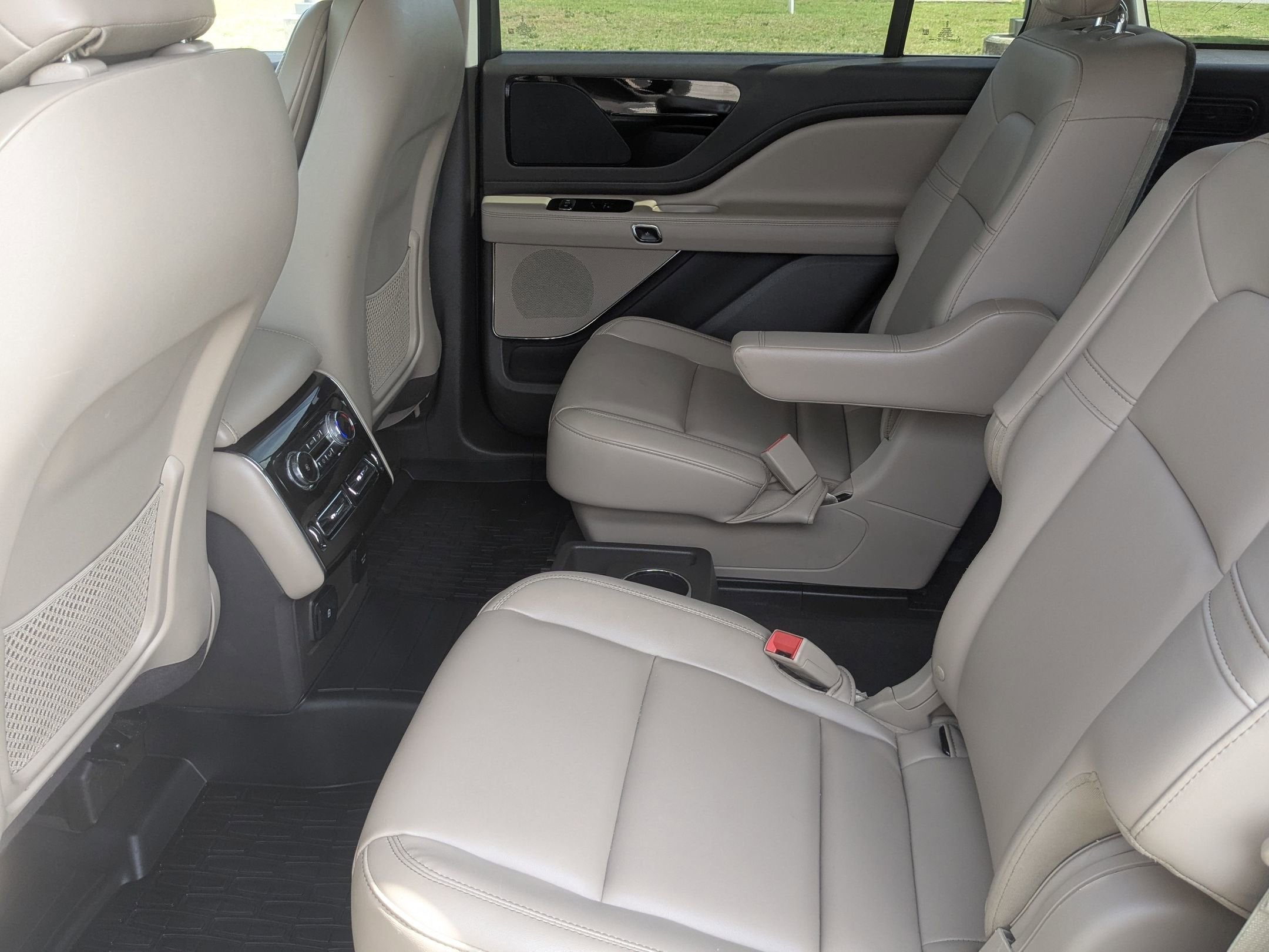 2023 Lincoln Aviator Standard