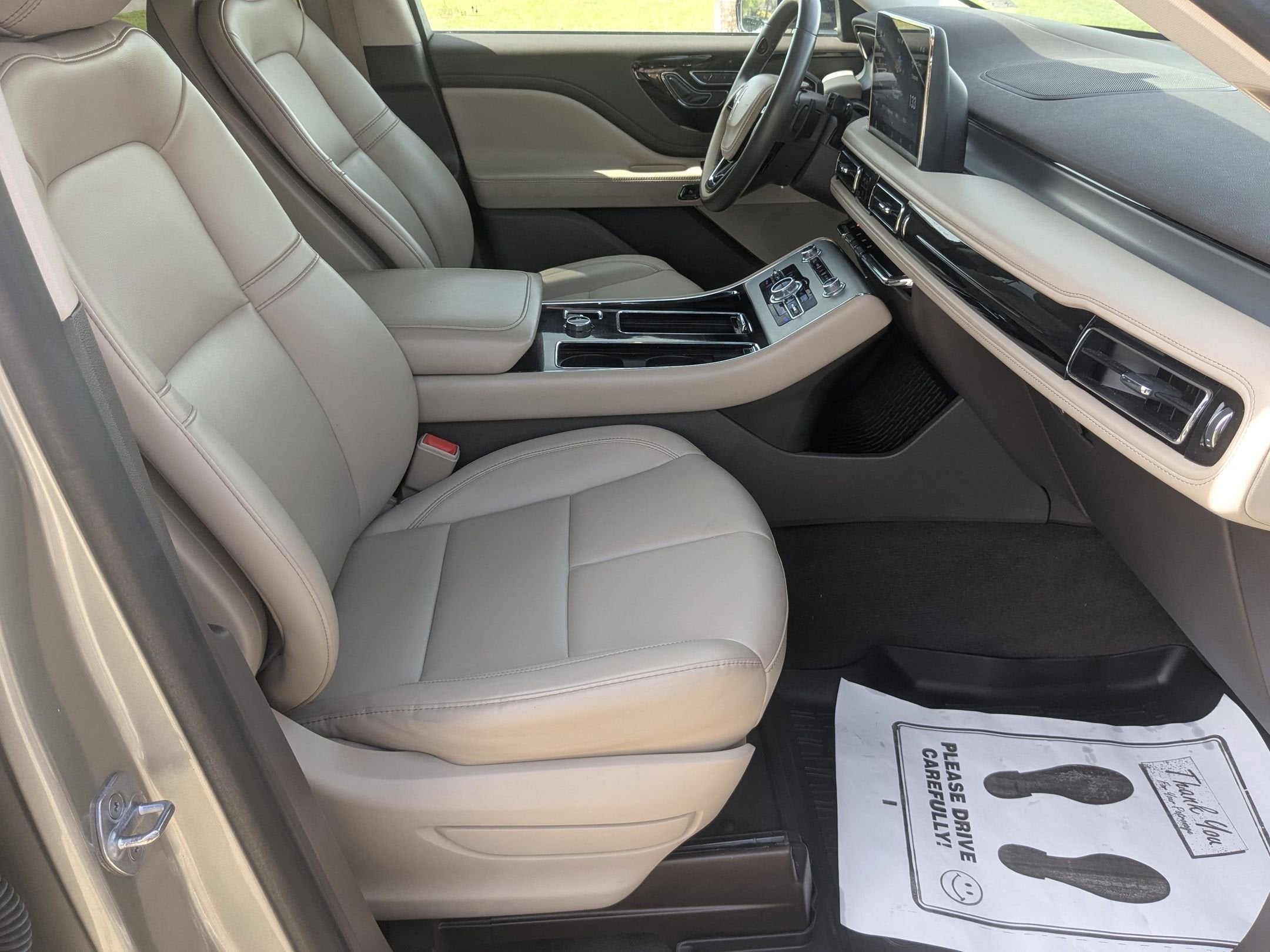 2023 Lincoln Aviator Standard